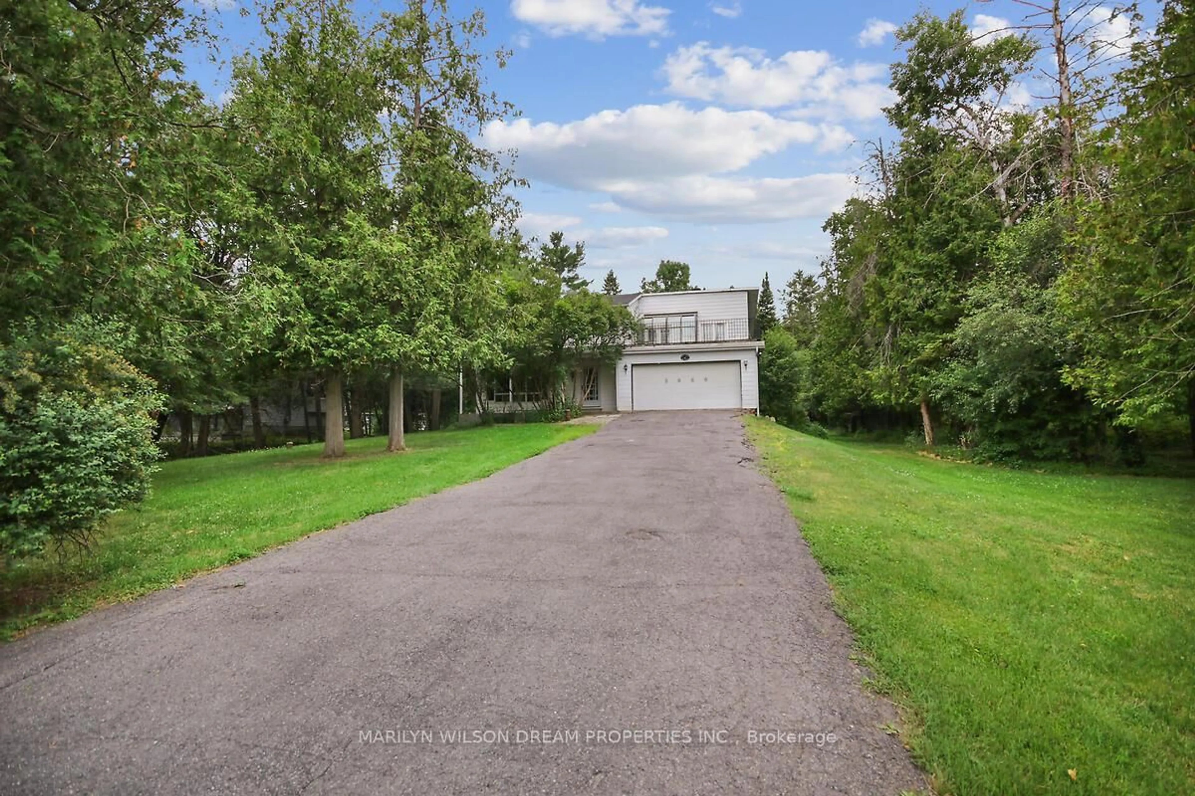A pic from outside/outdoor area/front of a property/back of a property/a pic from drone, unknown for 3089 Barlow Cres, Ottawa Ontario K0A 1T0
