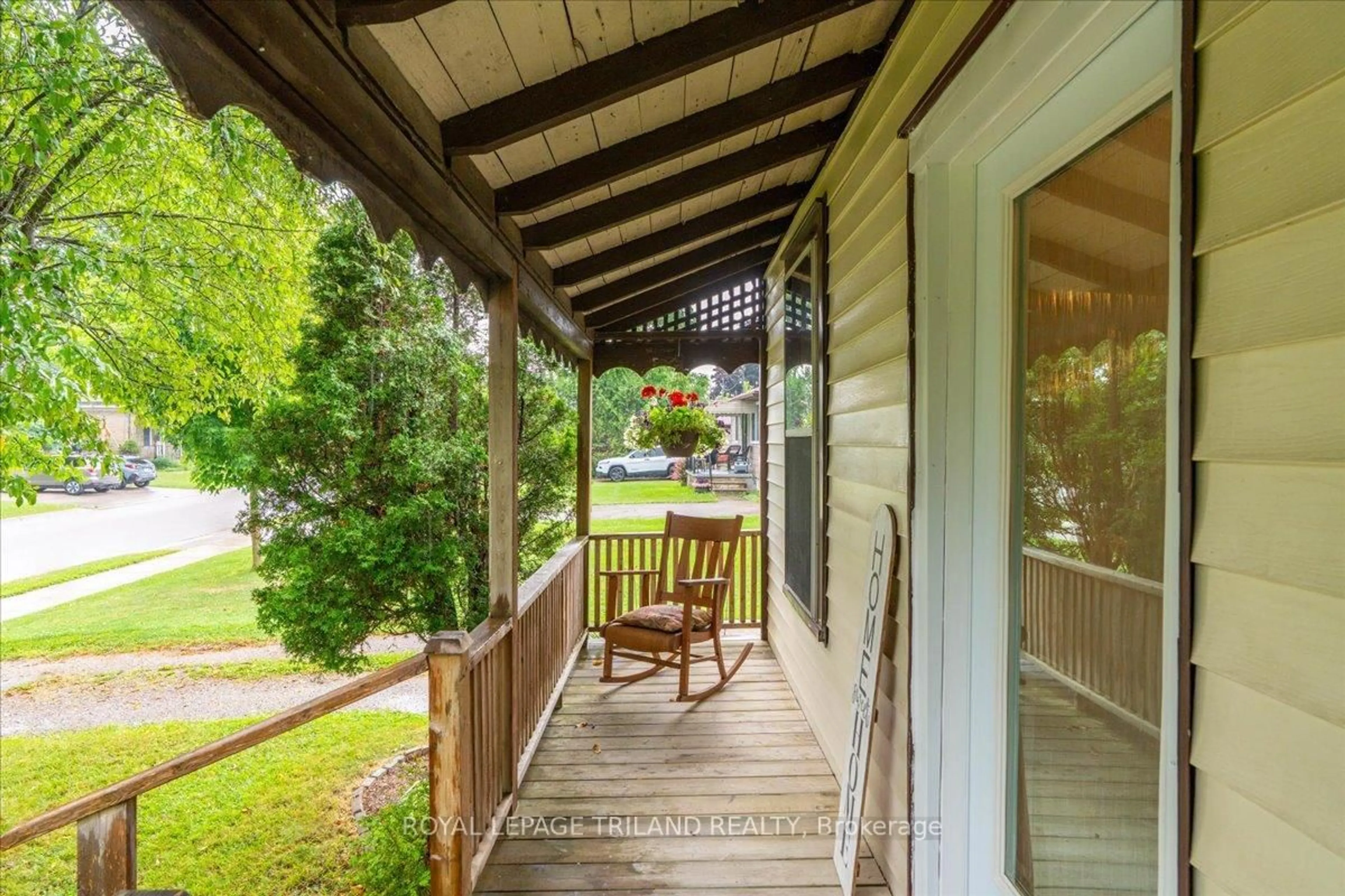 Patio, street for 31 Carrall St, St. Marys Ontario N4X 1C8