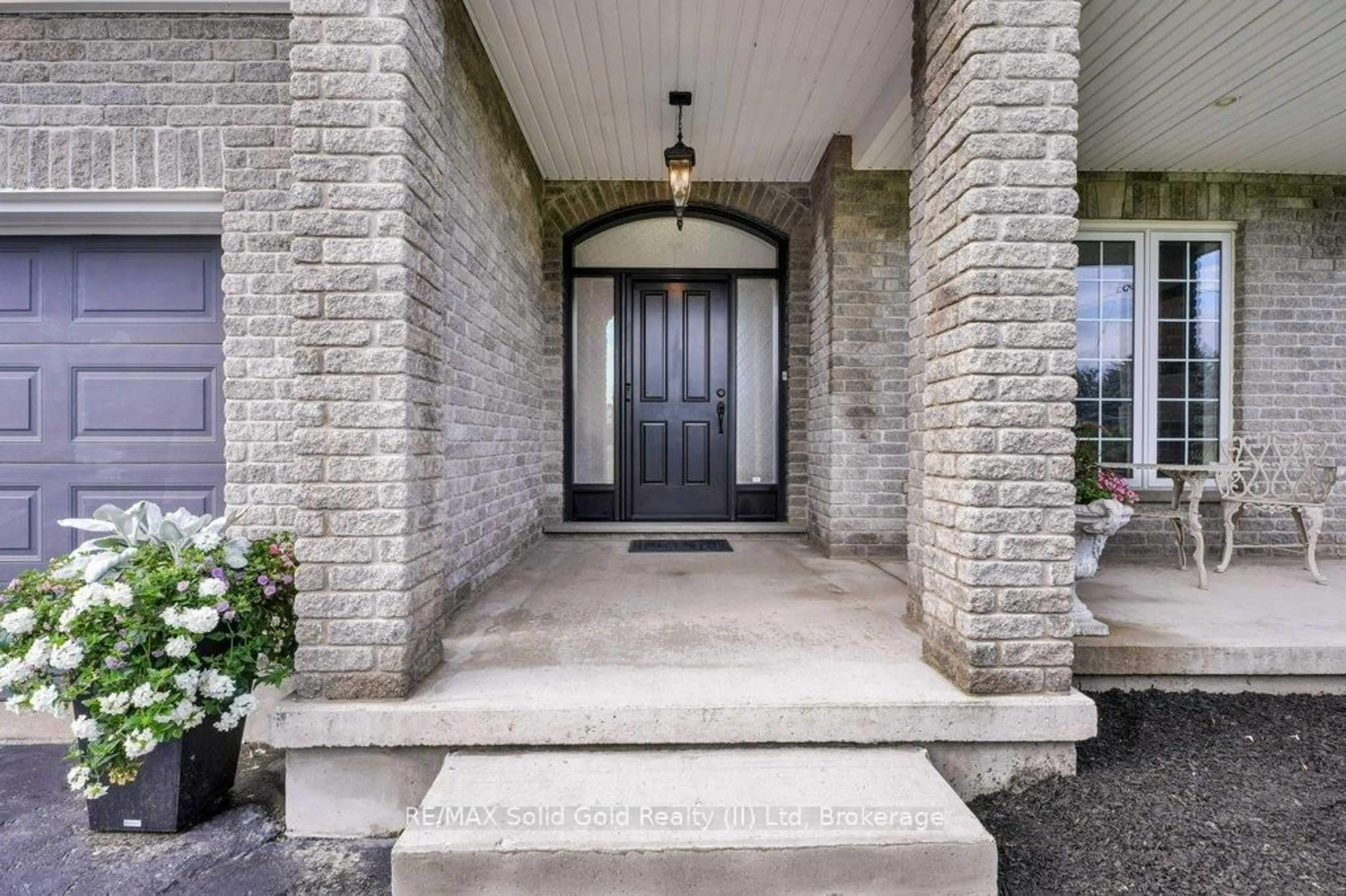 Indoor entryway for 3 Haley Crt, Woolwich Ontario N0B 2V0