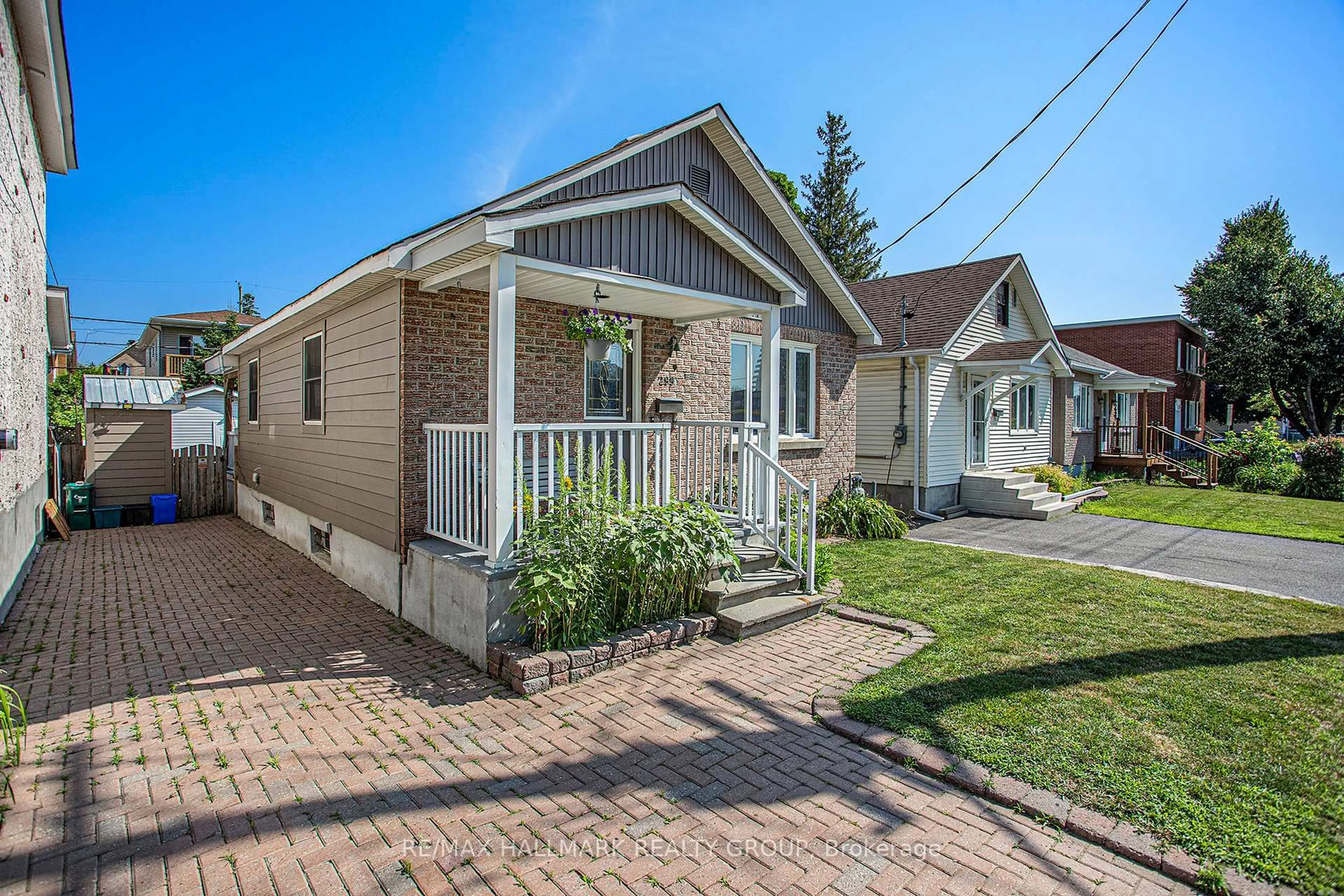 Unknown for 299 Montfort St, Ottawa Ontario K1L 5N7