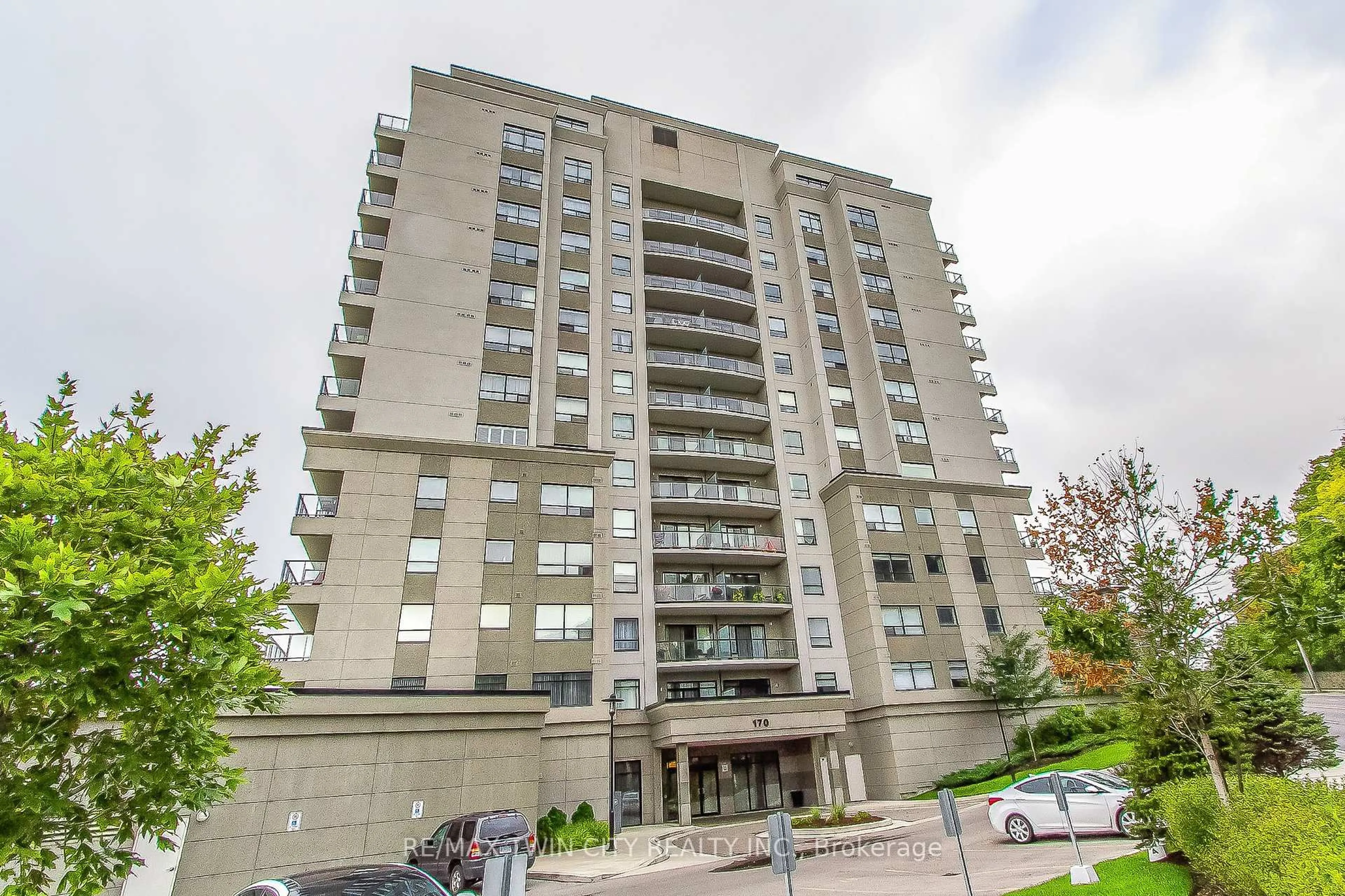 Unknown for 170 Water St #807, Cambridge Ontario N1R 3B6