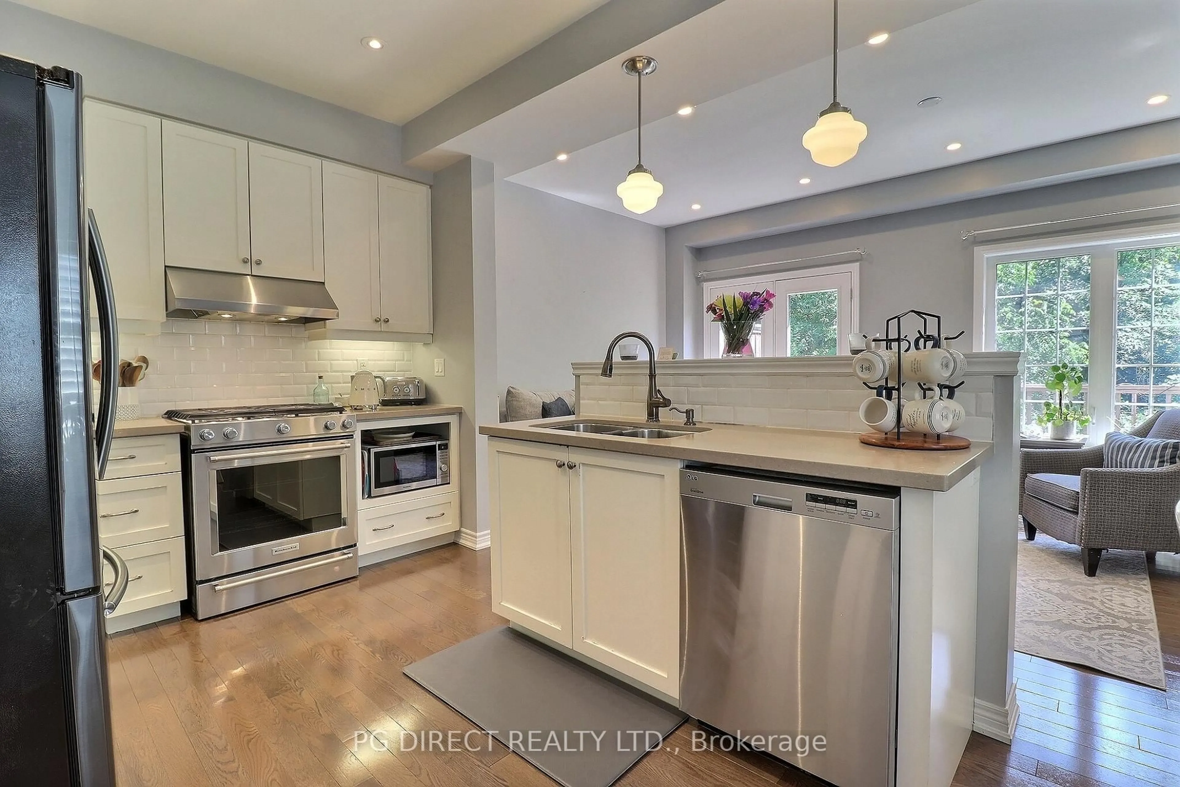 Open concept kitchen, unknown for 45 Royal Winter Dr #9, Hamilton Ontario L0R 1C0