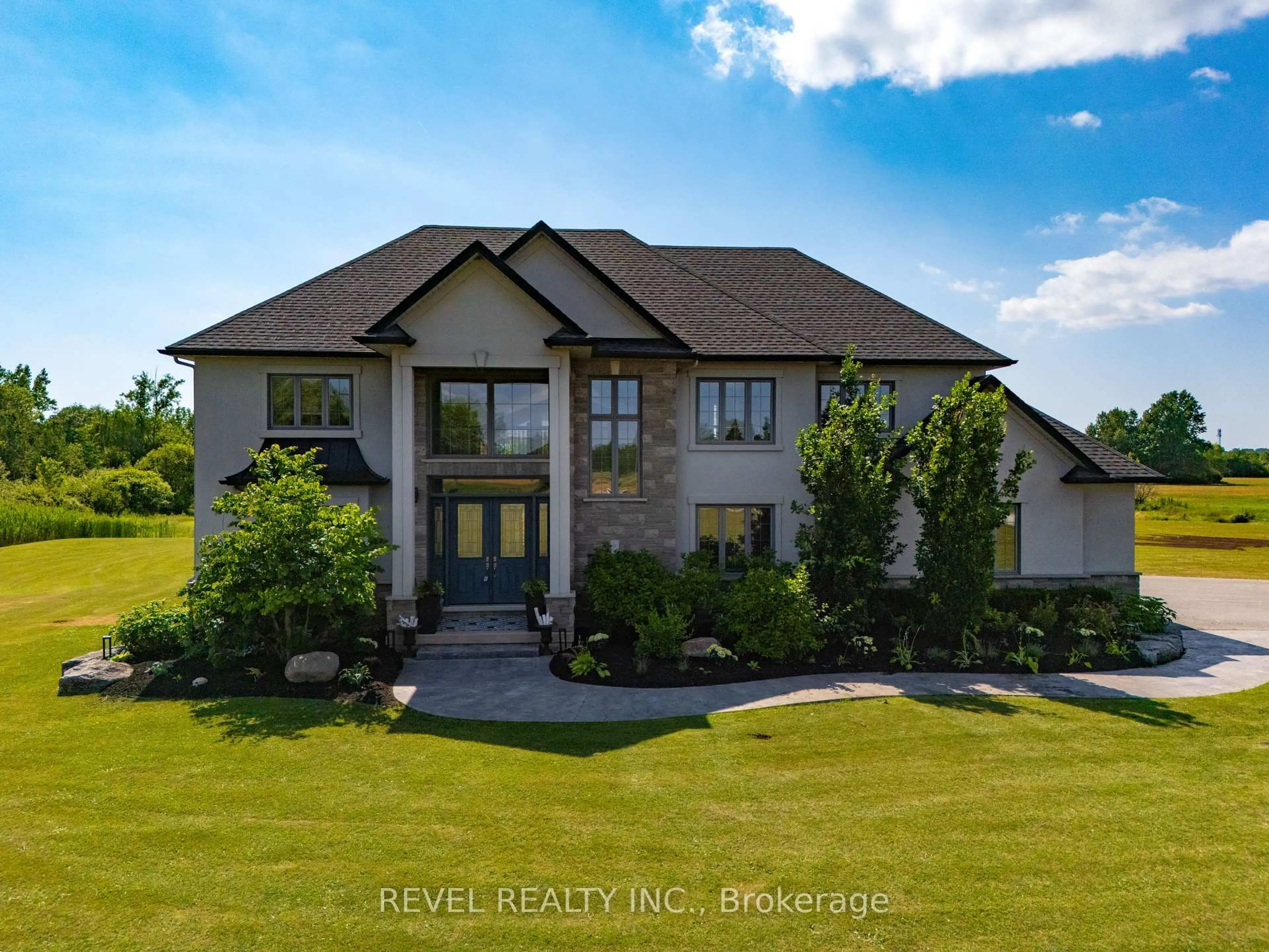 Home with brick exterior material, unknown for 1479 Merrittville Highway, Thorold Ontario L3B 5N5