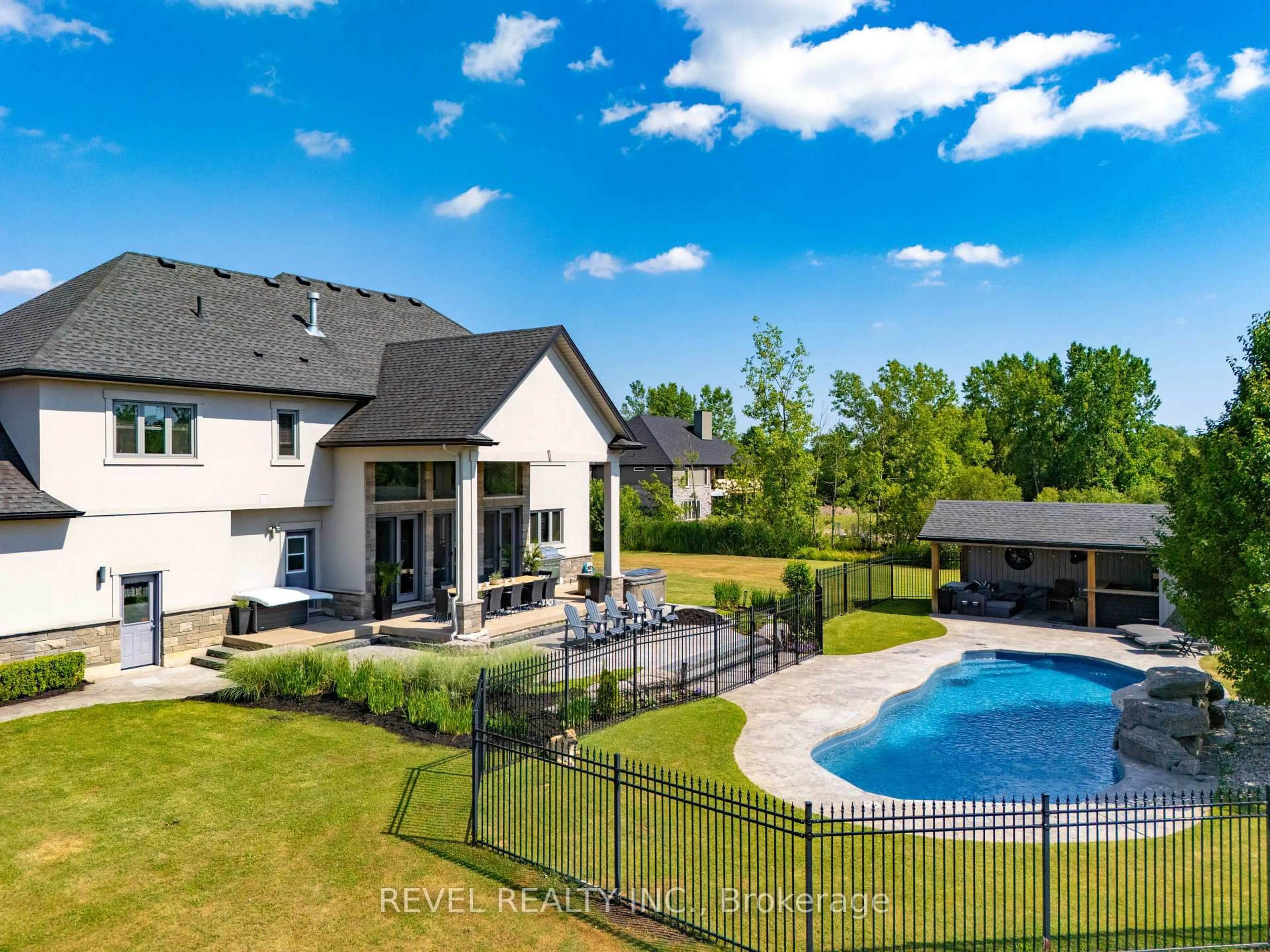 A pic from outside/outdoor area/front of a property/back of a property/a pic from drone, water/lake/river/ocean view for 1479 Merrittville Highway, Thorold Ontario L3B 5N5