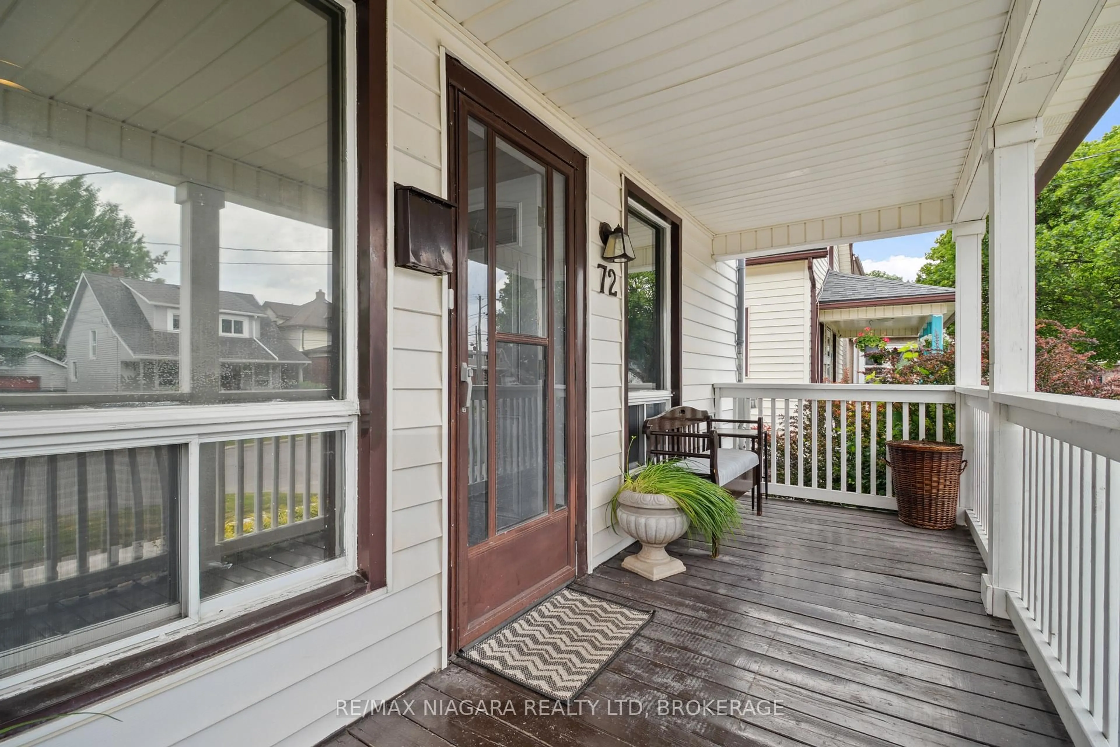 Unknown for 72 COZY St, Welland Ontario L3B 4H1