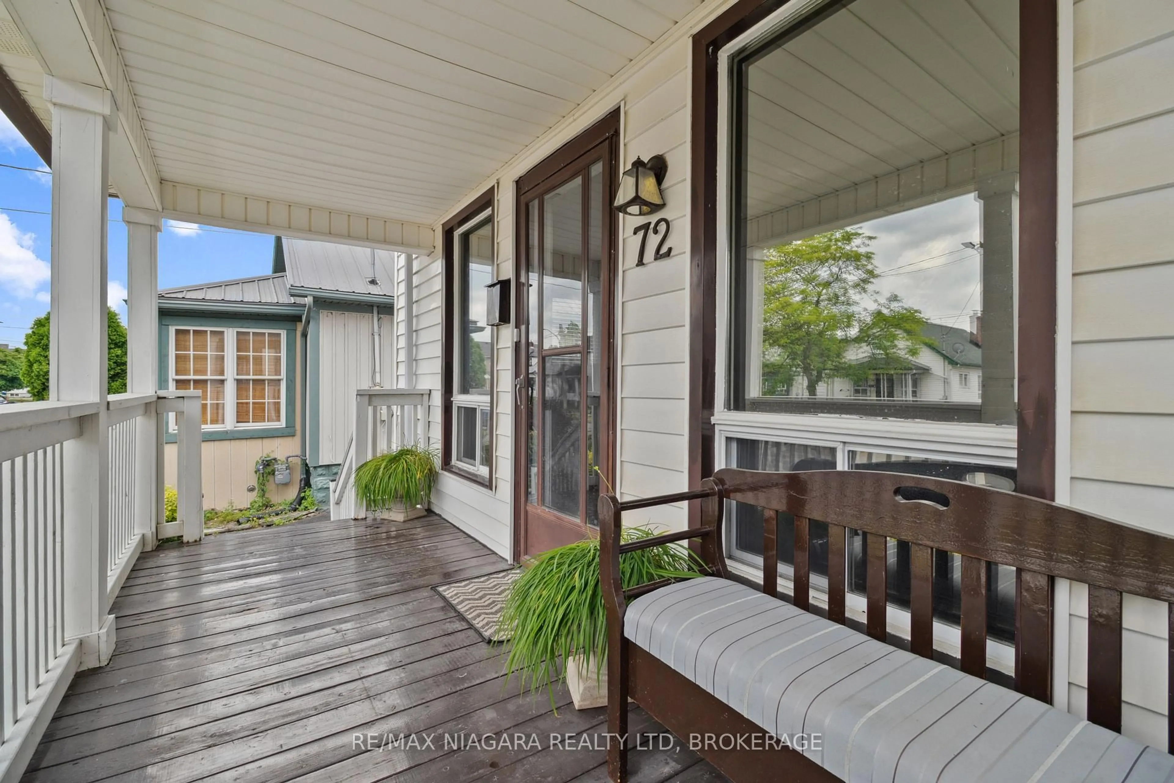 Unknown for 72 COZY St, Welland Ontario L3B 4H1