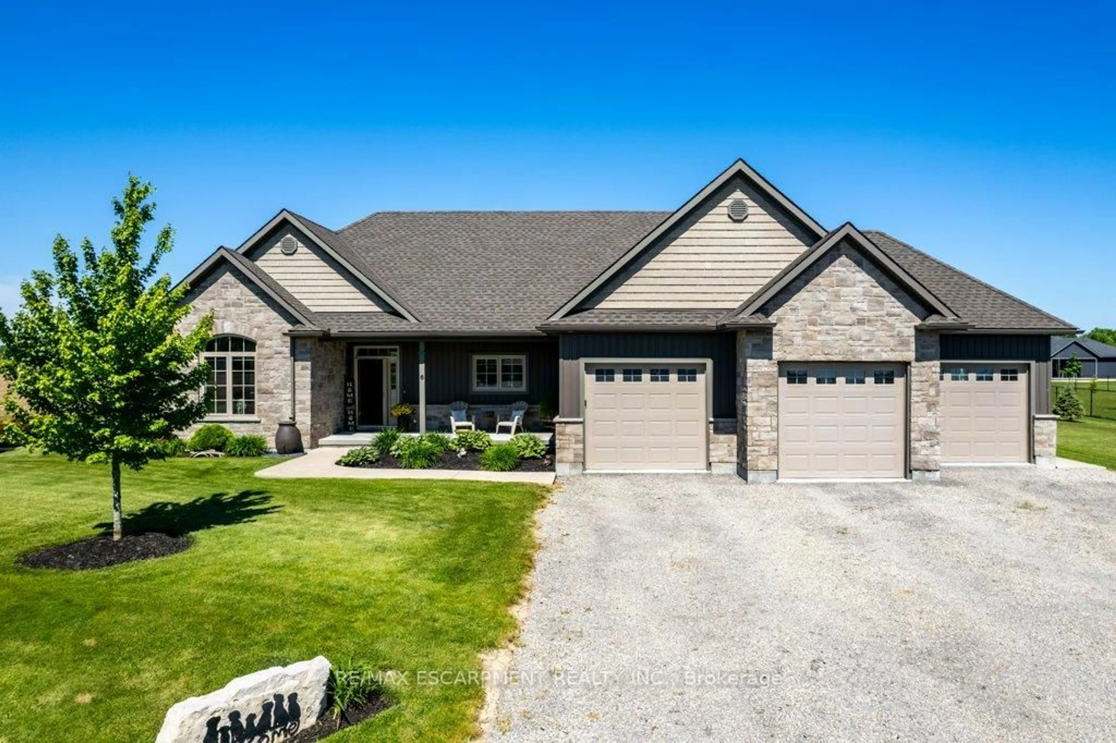 Home with brick exterior material, street for 6 Silverthorne Crt, Haldimand Ontario N1A 2W2