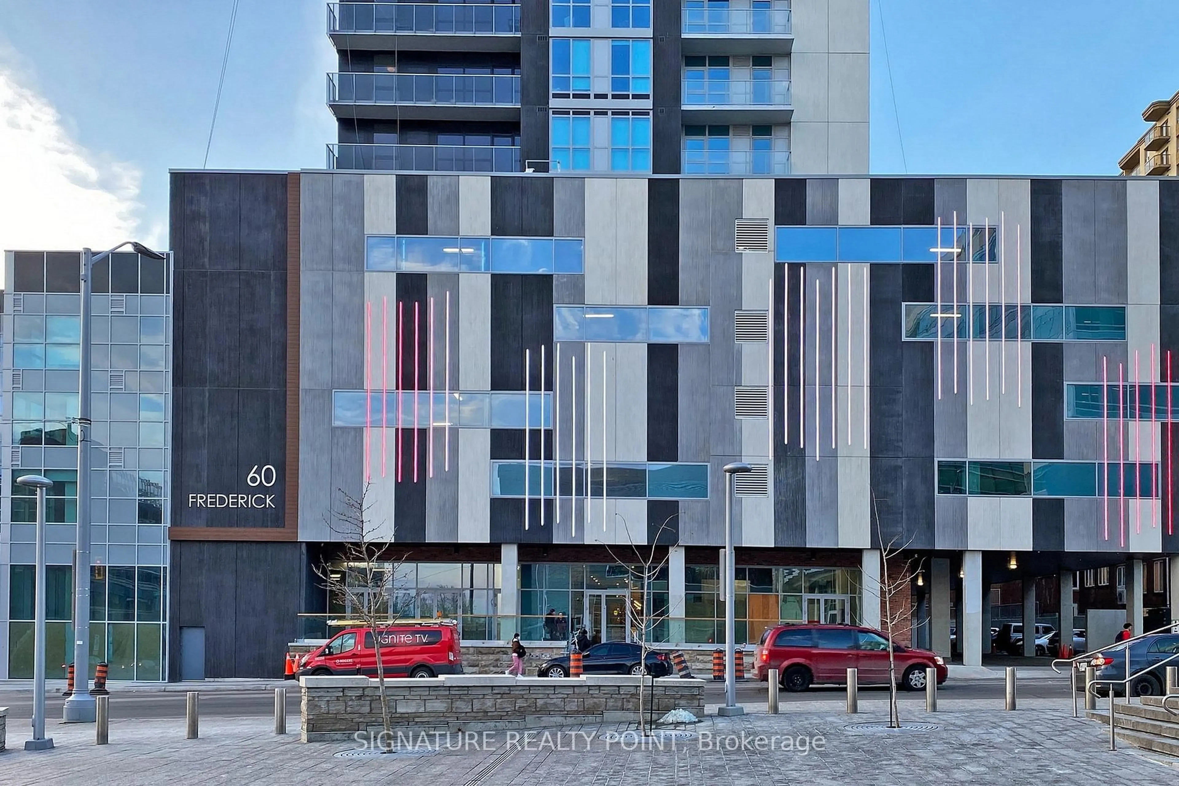 Indoor foyer for 60 Frederick St #3610, Kitchener Ontario N2H 0C7