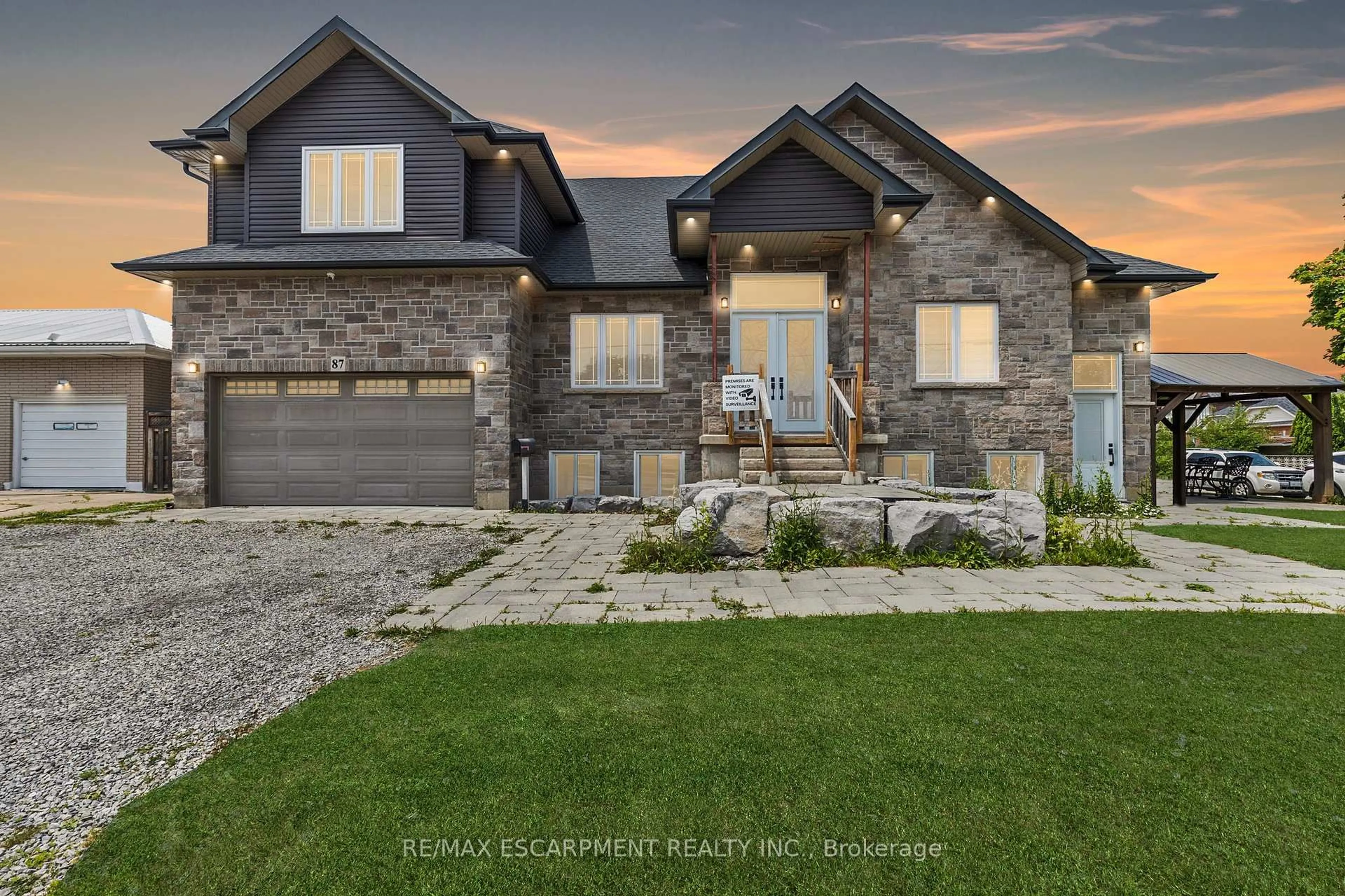 Home with brick exterior material, street for 87 Owen Pl, Hamilton Ontario L8G 2H3