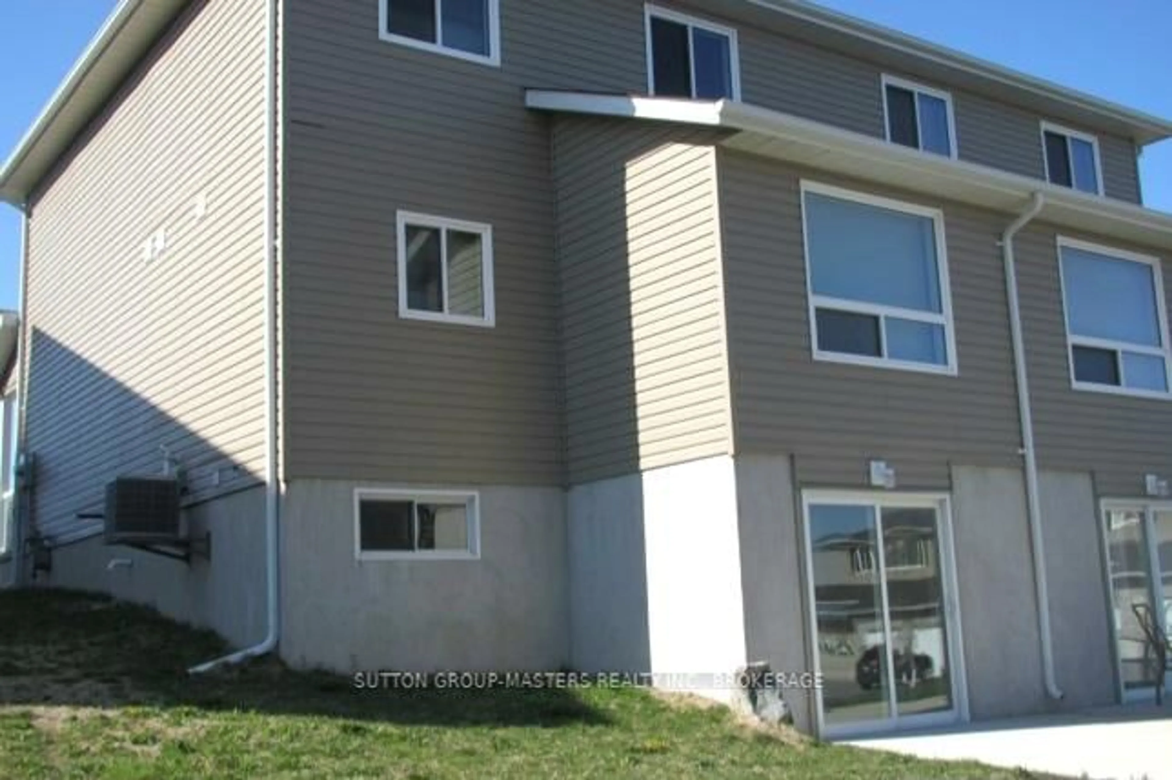 Home with vinyl exterior material, building for 16 Karlee Crt, Kingston Ontario K7K 0C5