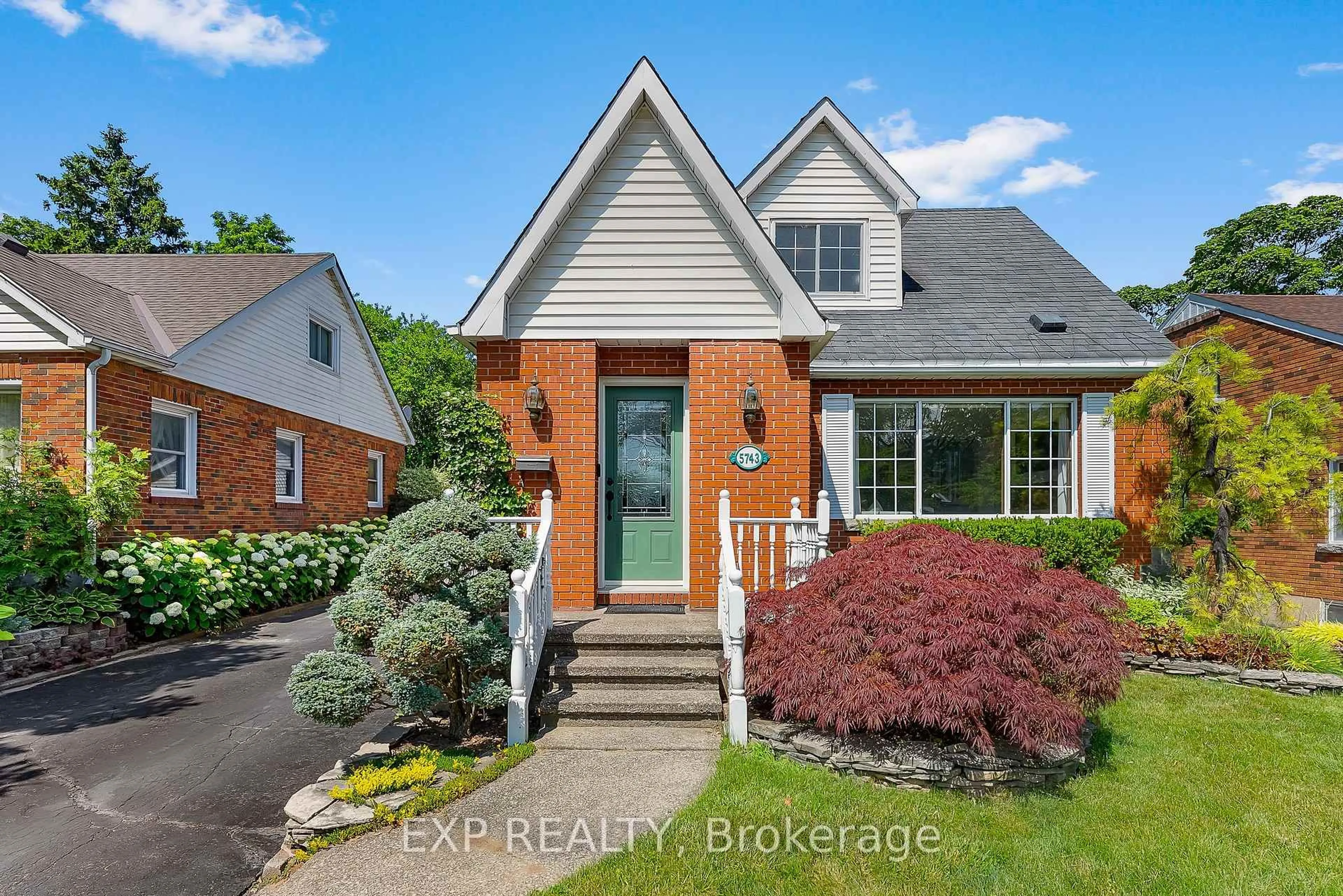 Home with brick exterior material, street for 5743 Lowell Ave, Niagara Falls Ontario L2G 4E4
