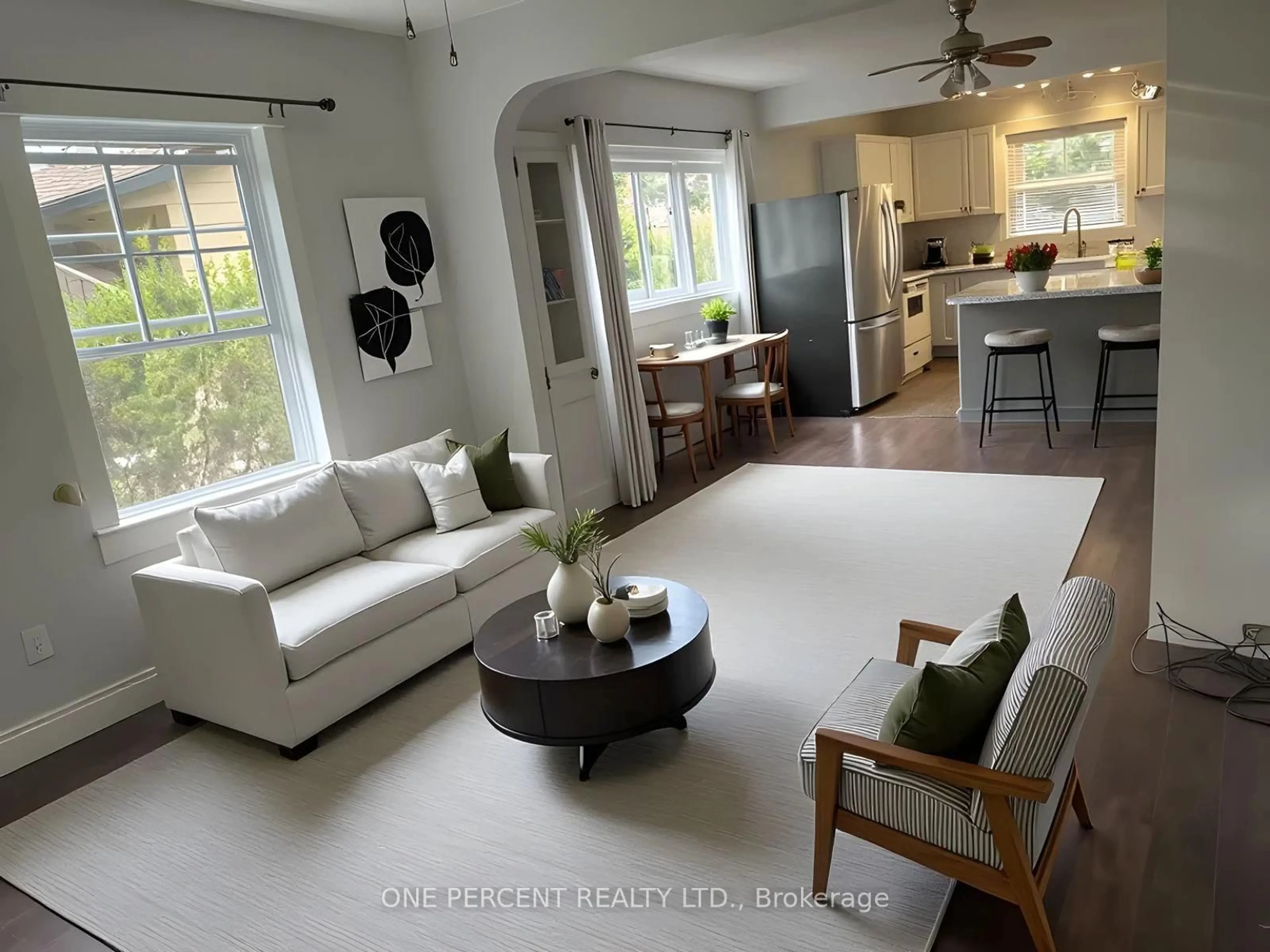 Living room with furniture, unknown for 1176 Haist St, Pelham Ontario L0S 1E2