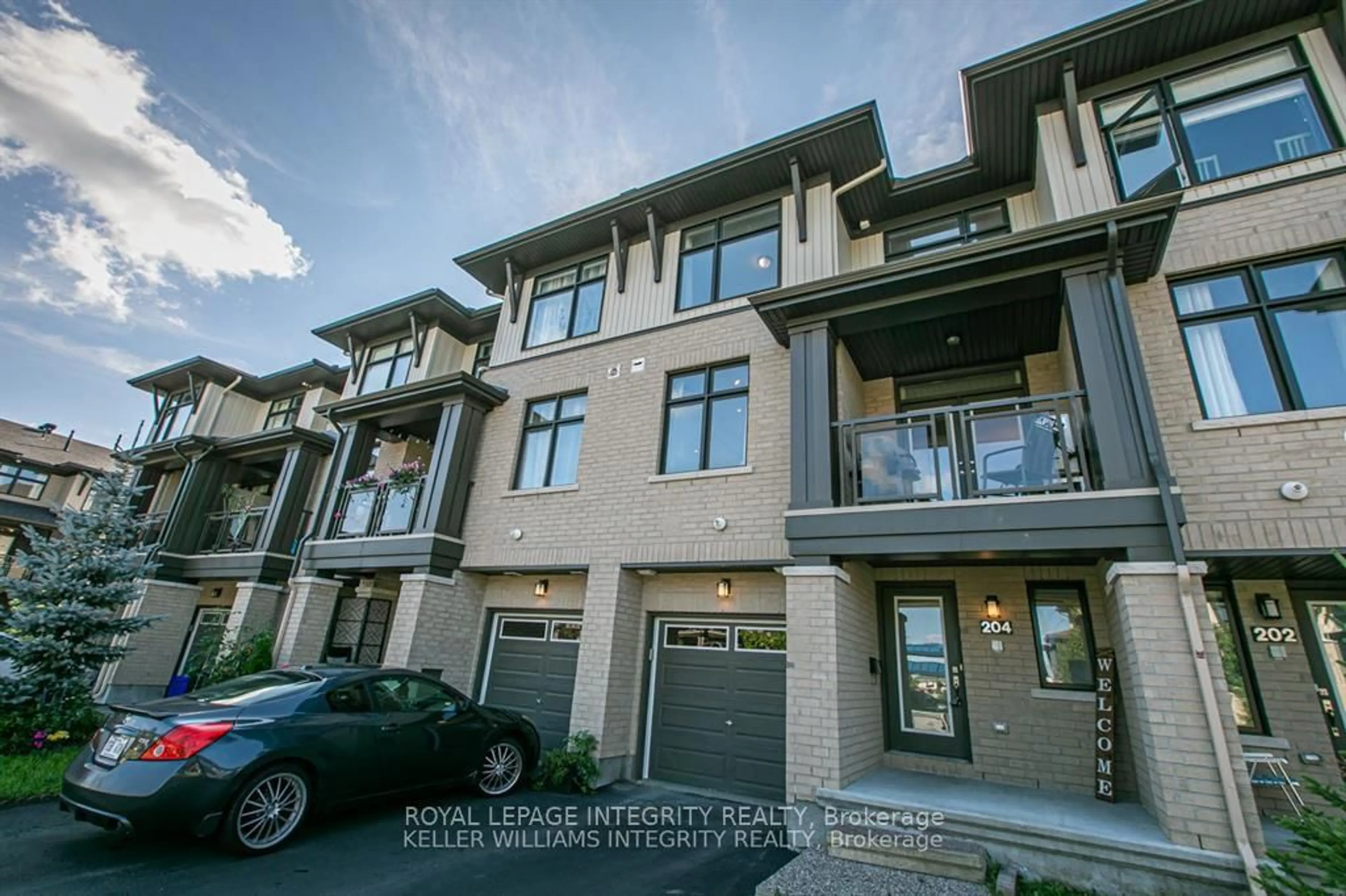 A pic from outside/outdoor area/front of a property/back of a property/a pic from drone, street for 204 Baltic Private, Ottawa Ontario K4M 0E2