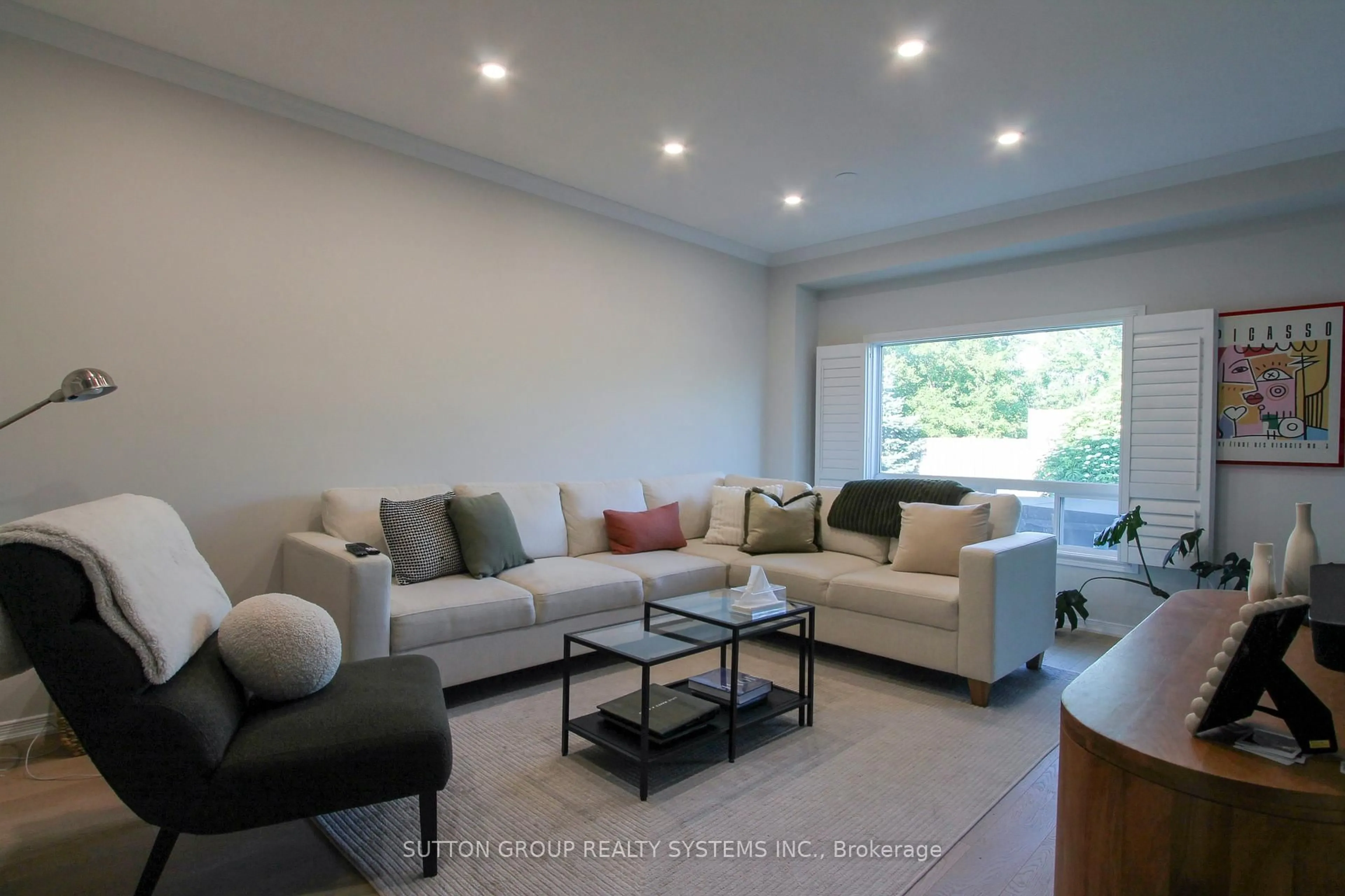 Living room with furniture, unknown for 20 Pisa Dr #9, Hamilton Ontario L8E 6G7