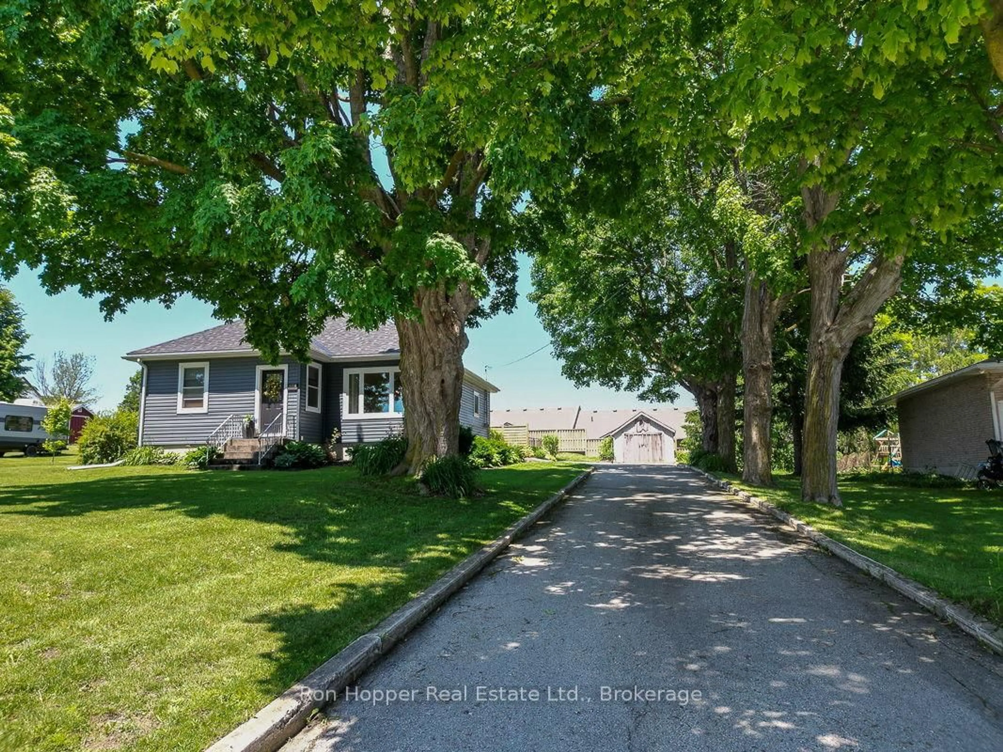 A pic from outside/outdoor area/front of a property/back of a property/a pic from drone, street for 48 Brook St, Arran-Elderslie Ontario N4K 2H2