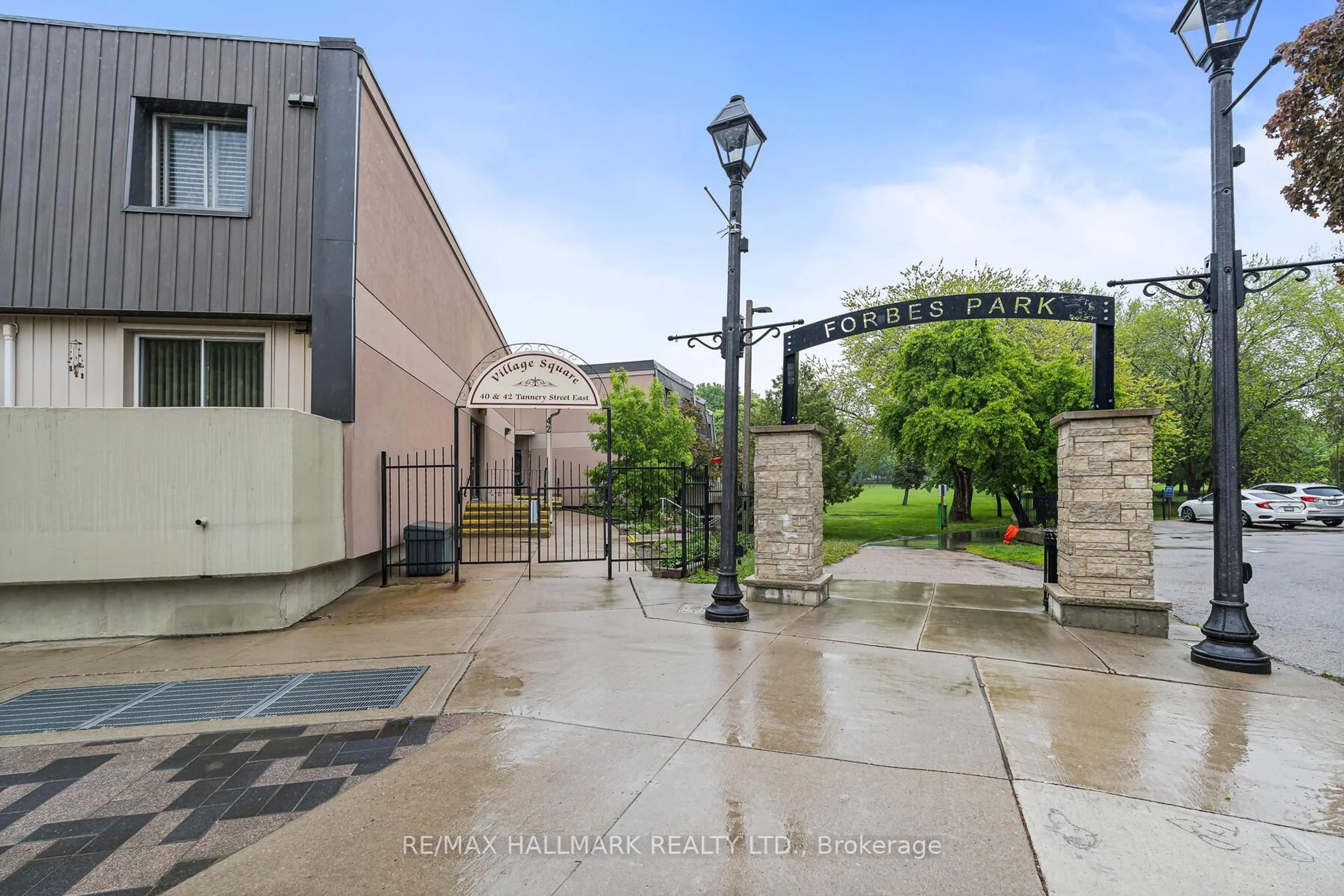 Patio, street for 42 Tannery St #236, Cambridge Ontario N3C 2B9