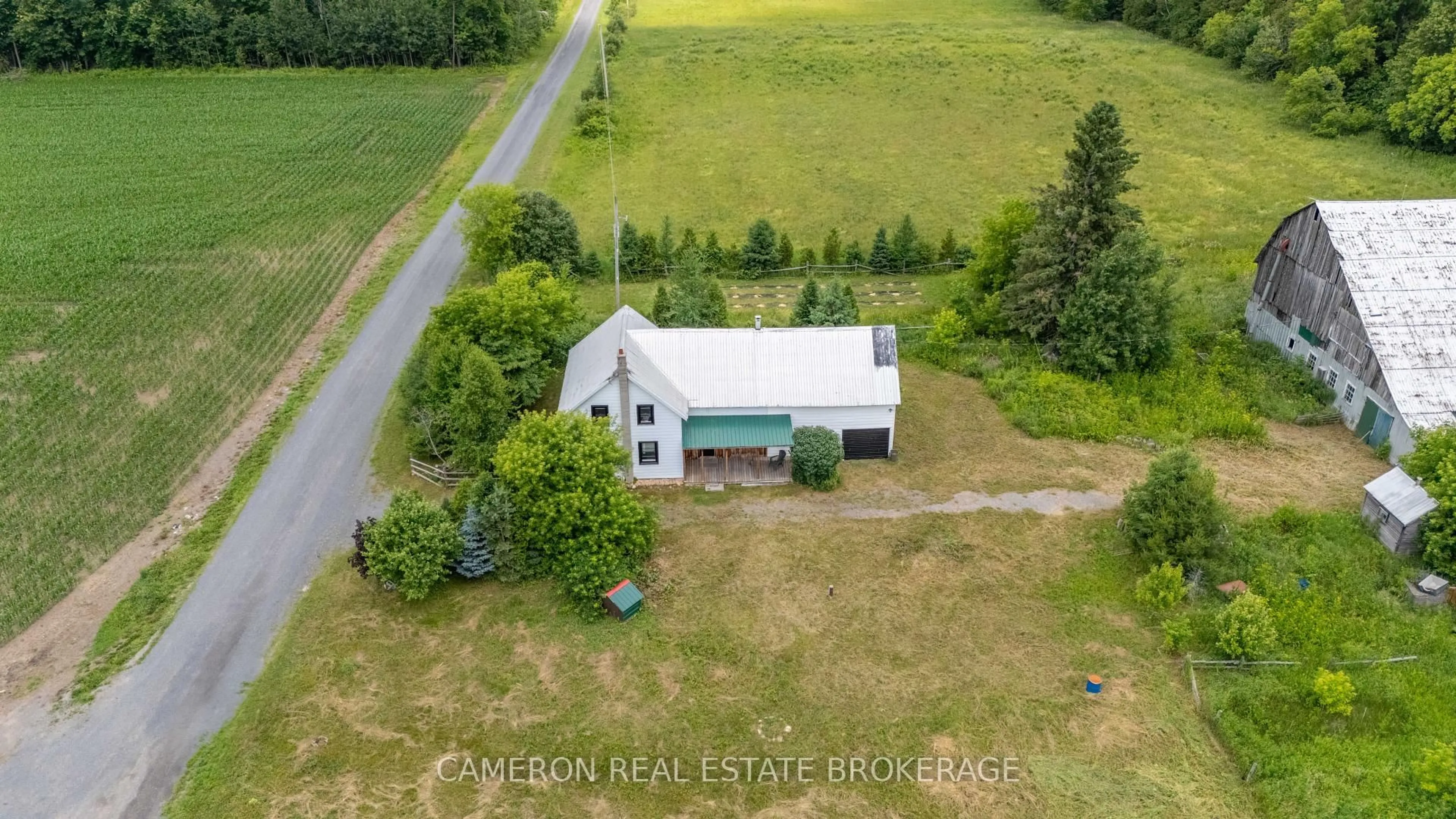 A pic from outside/outdoor area/front of a property/back of a property/a pic from drone, building for 4141 Helmer Rd, South Stormont Ontario K0C 1Y0