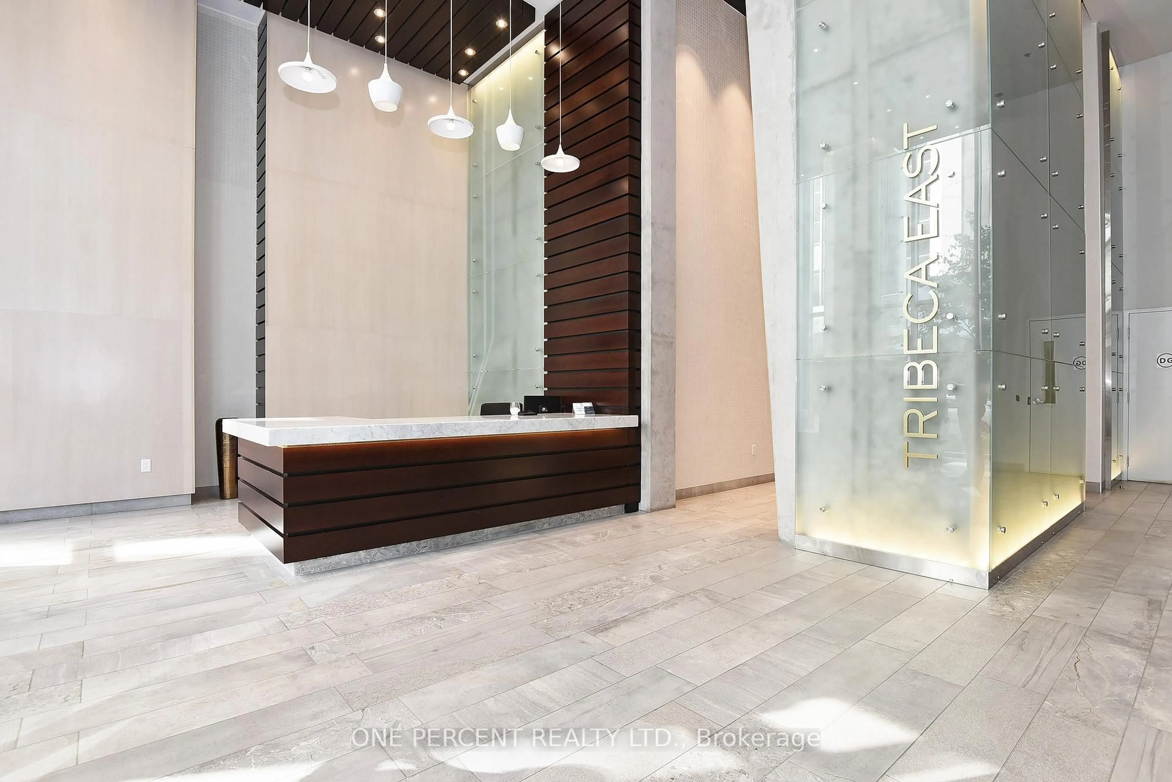 Contemporary bathroom, ceramic/tile floor for 40 Nepean St #1905, Ottawa Ontario K2P 0X5