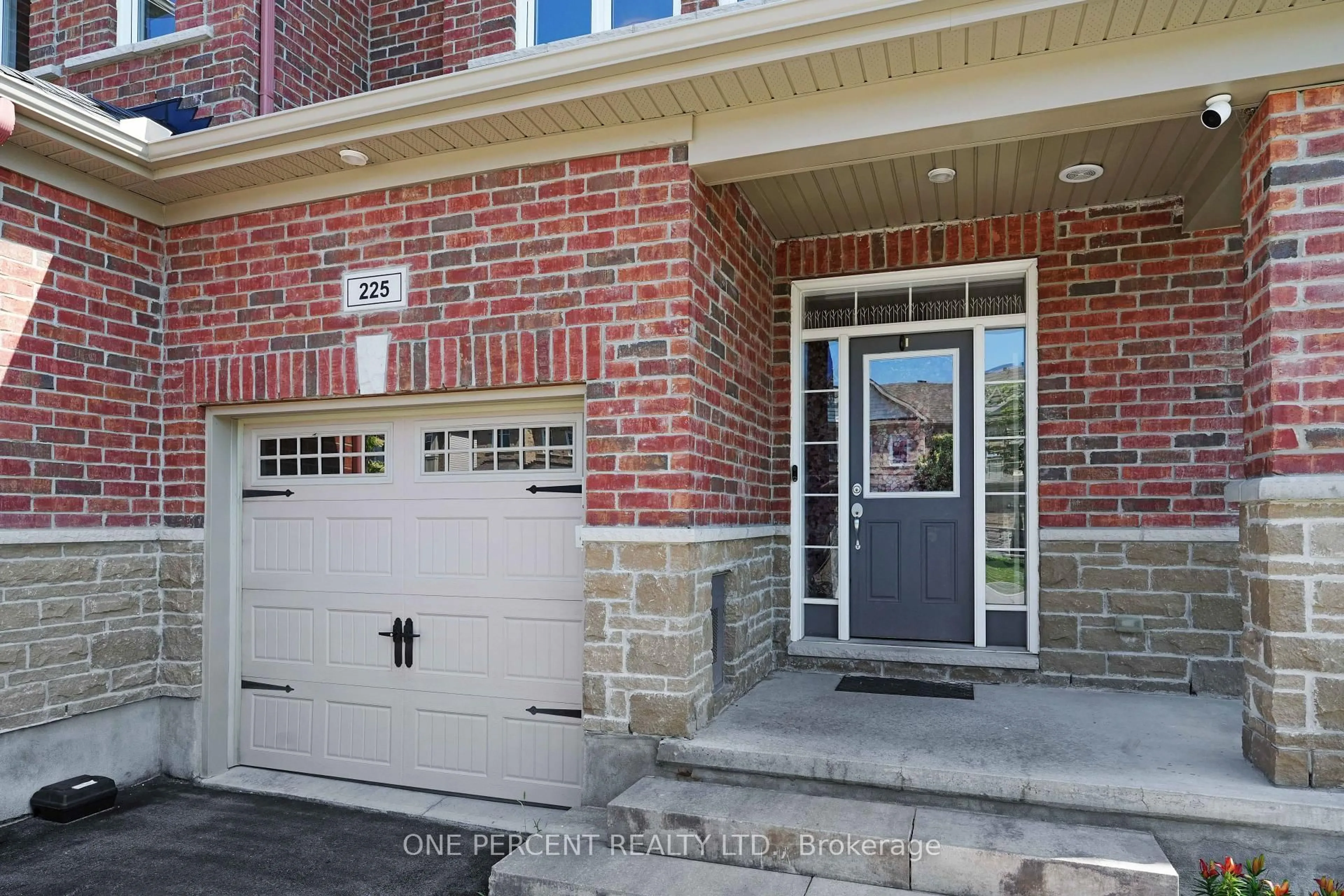 Home with brick exterior material, street for 225 Losino Cres, Ottawa Ontario K2V 0E4