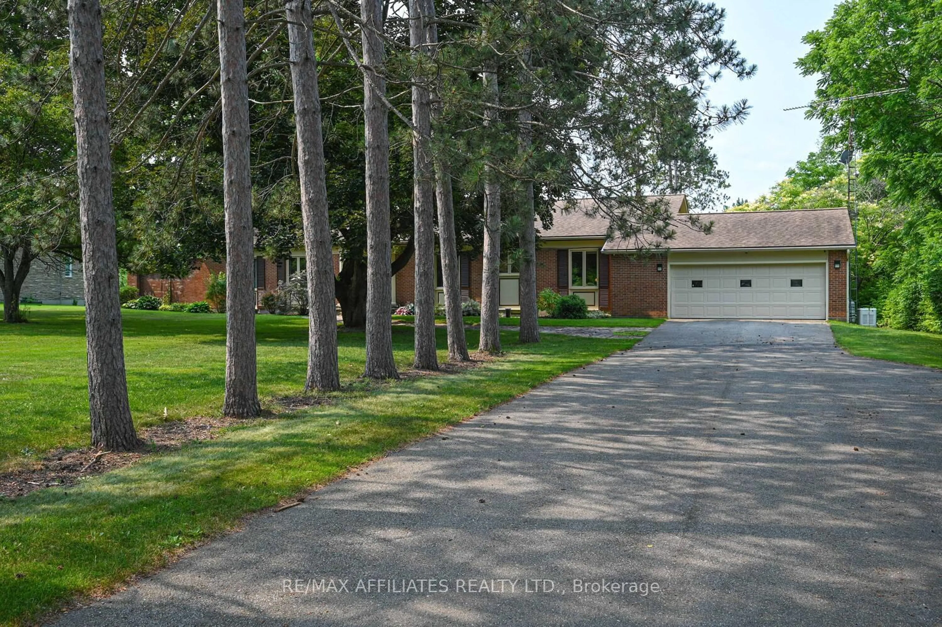 A pic from outside/outdoor area/front of a property/back of a property/a pic from drone, street for 2995 43 Highway, Smiths Falls Ontario K7A 5B8