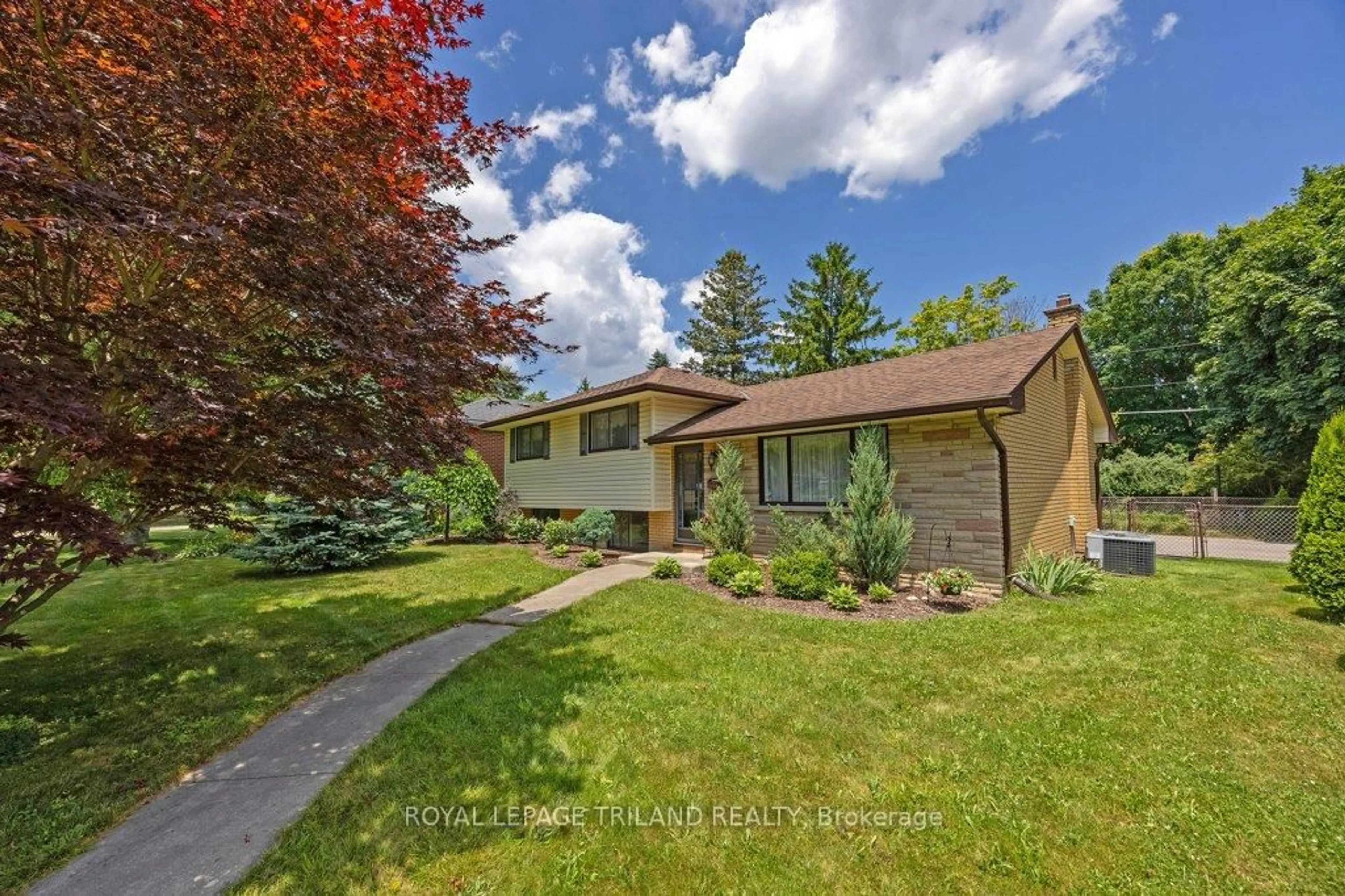 Unknown for 1479 Beckworth Ave, London East Ontario N5V 2K6