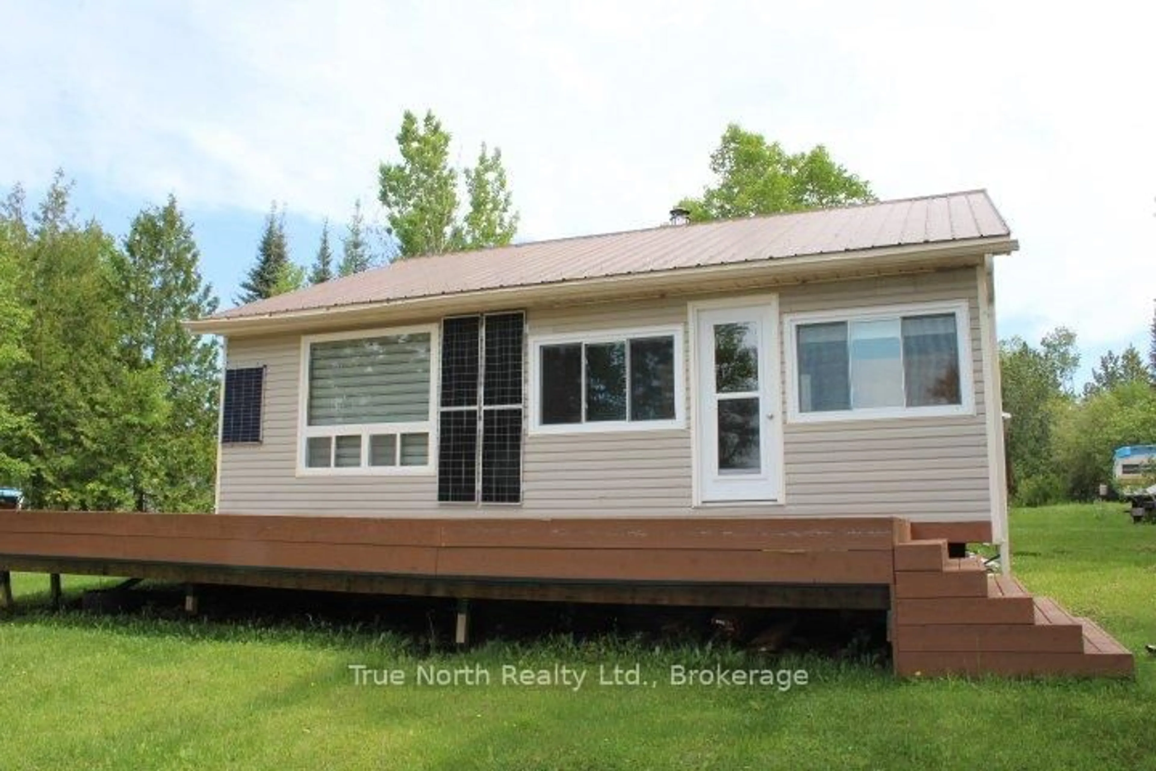 Home with vinyl exterior material, unknown for 21 Rufus Rd, Algoma Remote Area Ontario P0L 1Z0