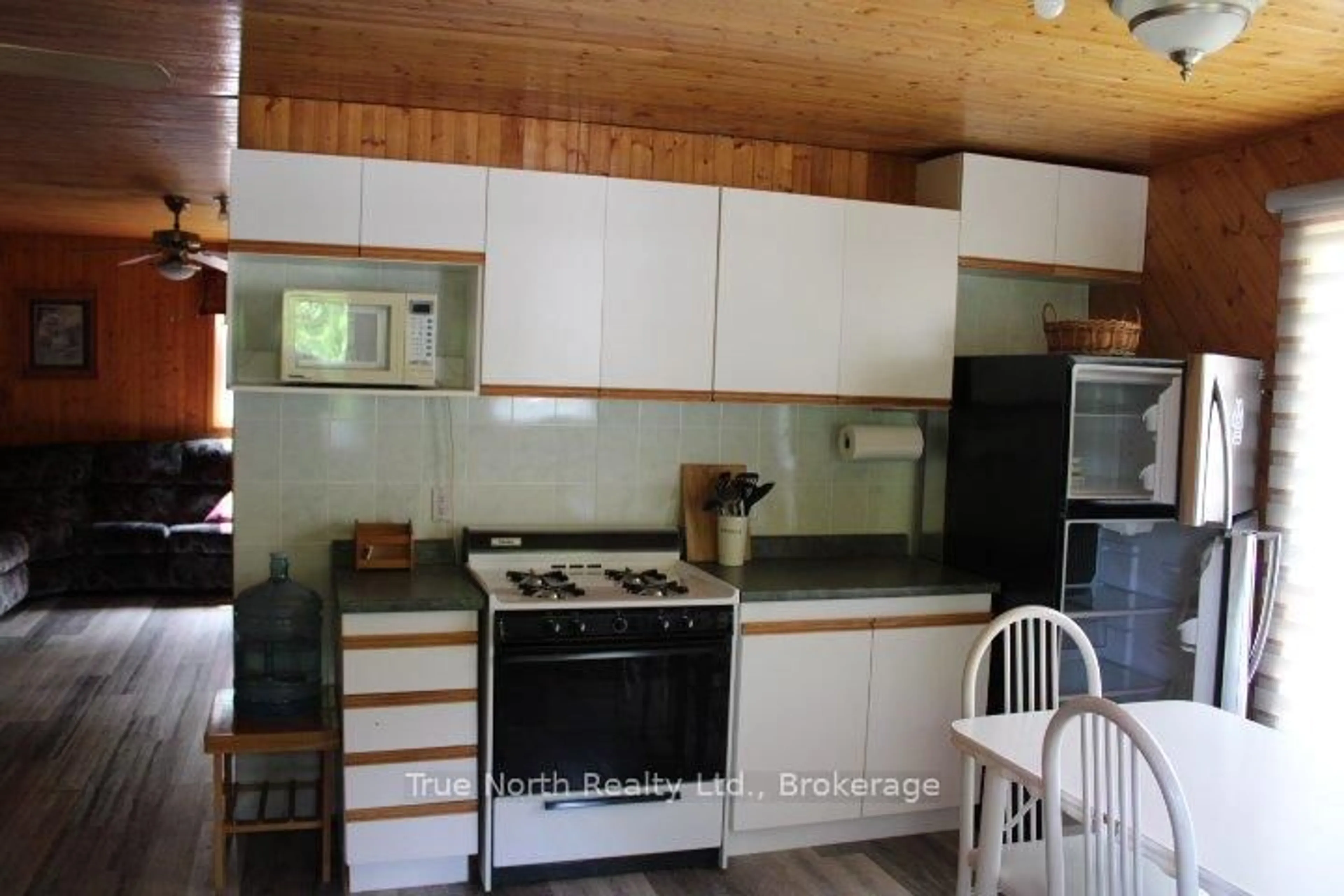 Standard kitchen, unknown for 21 Rufus Rd, Algoma Remote Area Ontario P0L 1Z0