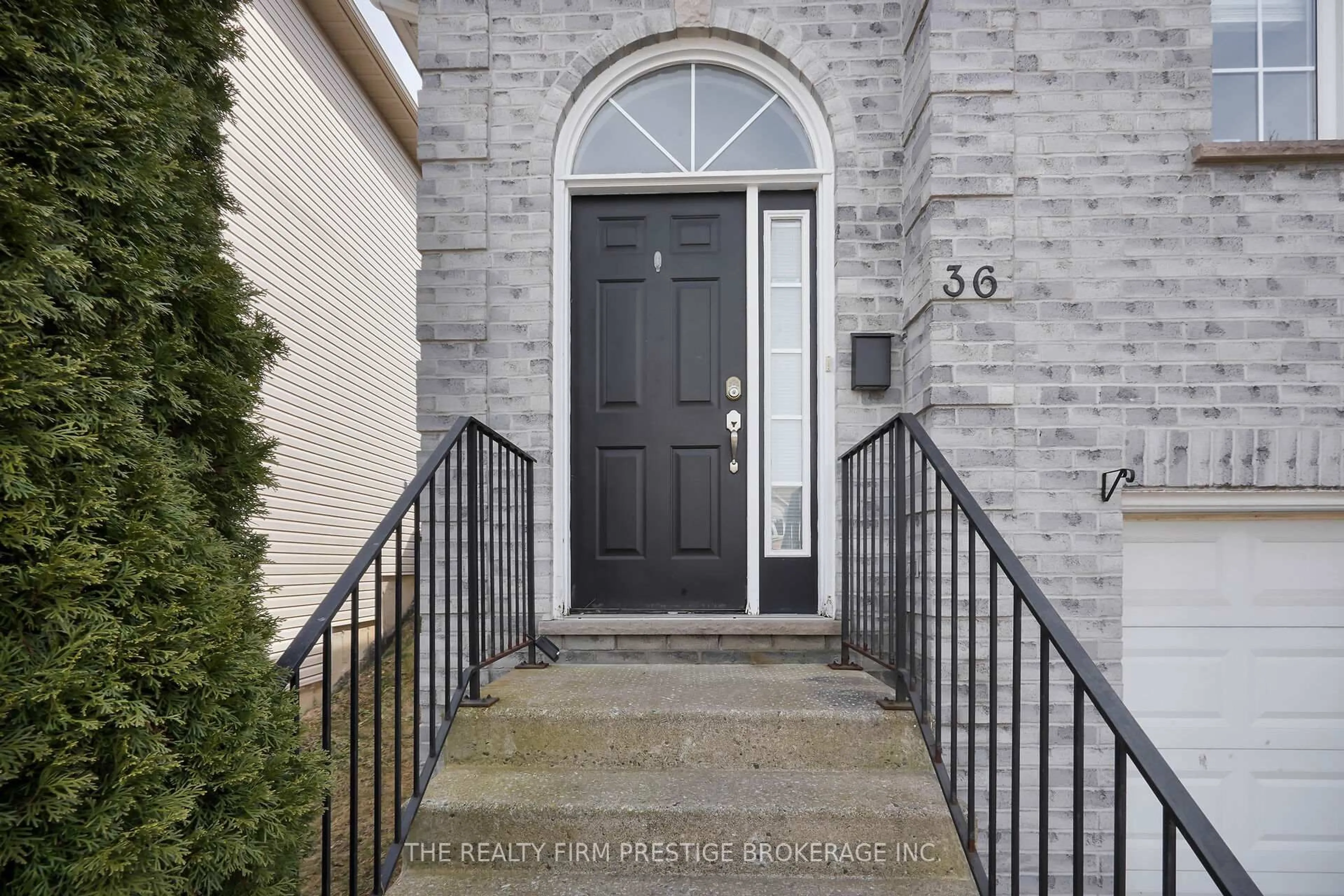 Indoor entryway for 36 Phair Cres, London South Ontario N5Z 5B5