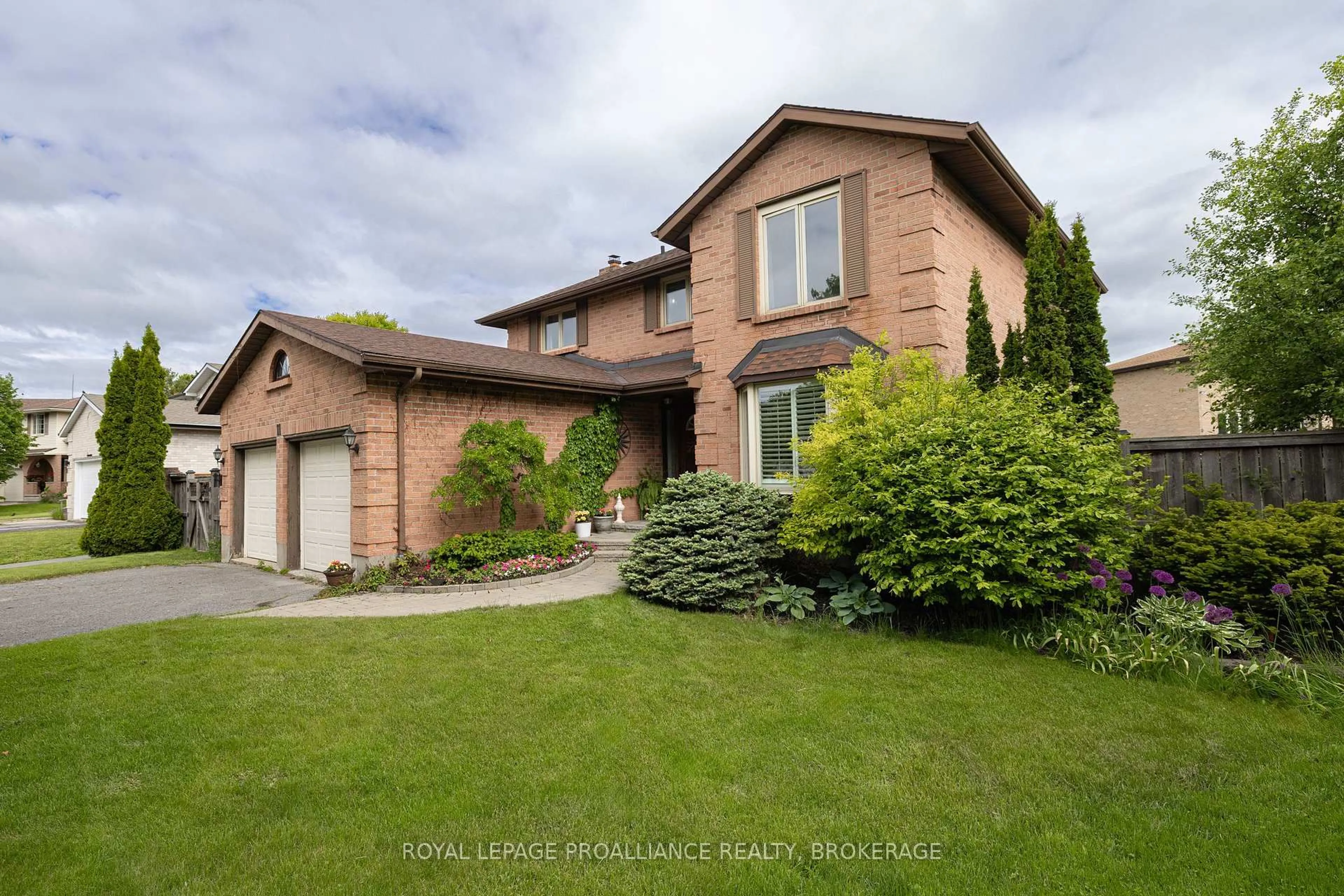 Home with brick exterior material, street for 11 Glenwood Crt, Kingston Ontario K7M 7G1