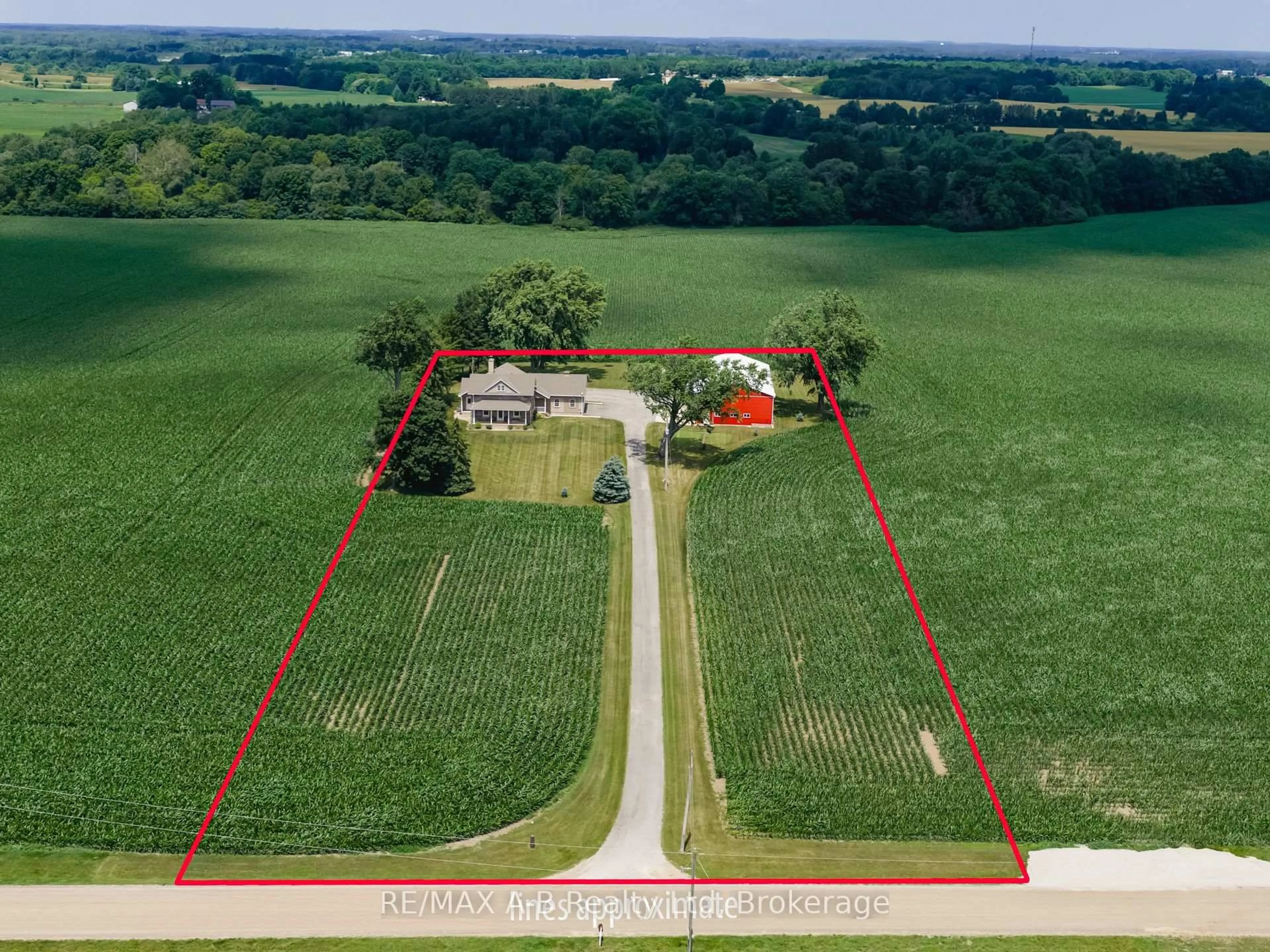 A pic from outside/outdoor area/front of a property/back of a property/a pic from drone, unknown for 2700 Cow Path, Thames Centre Ontario N0L 1G6
