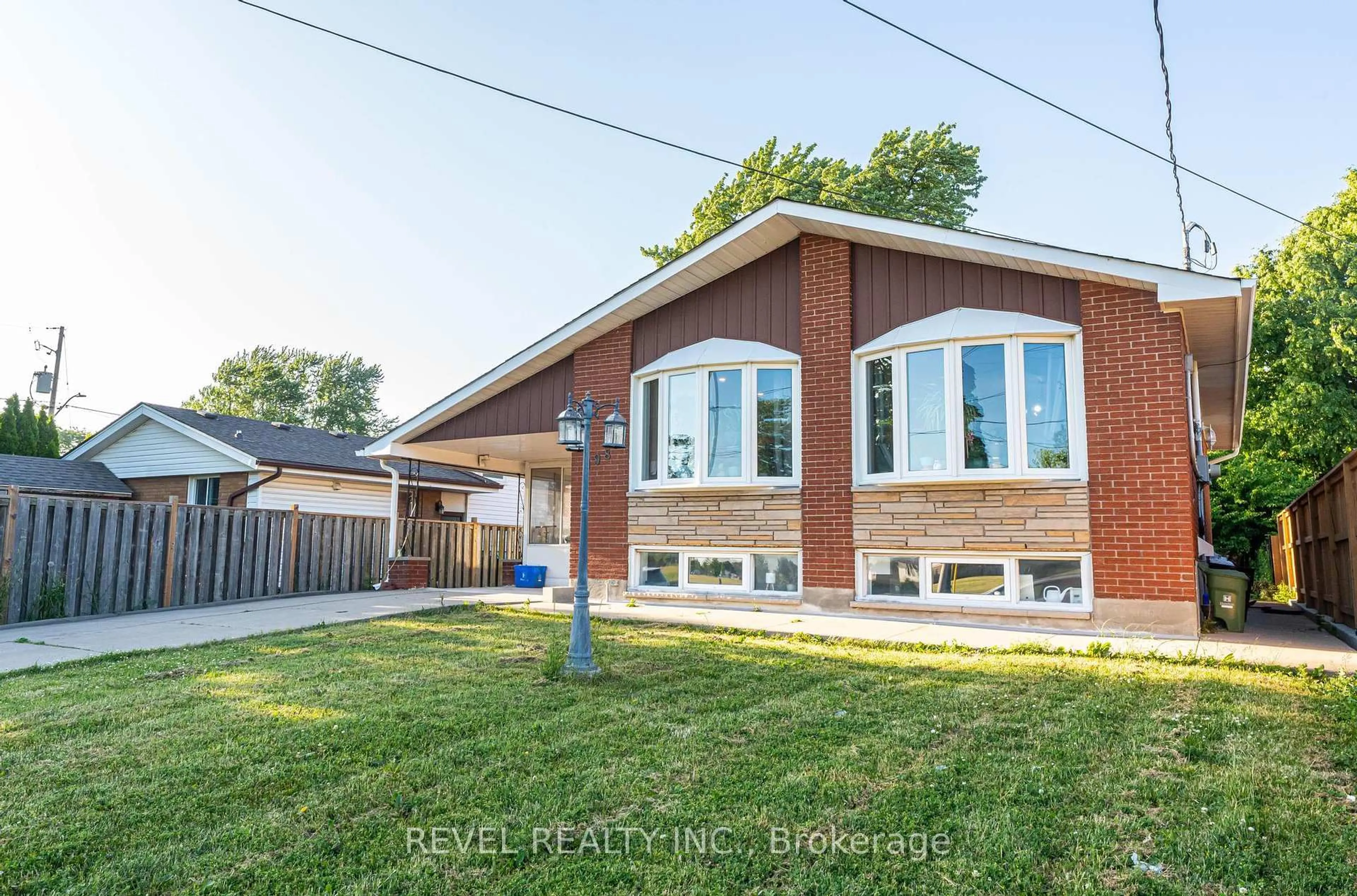 Home with brick exterior material, street for 198 Berko Ave, Hamilton Ontario L8V 2R5