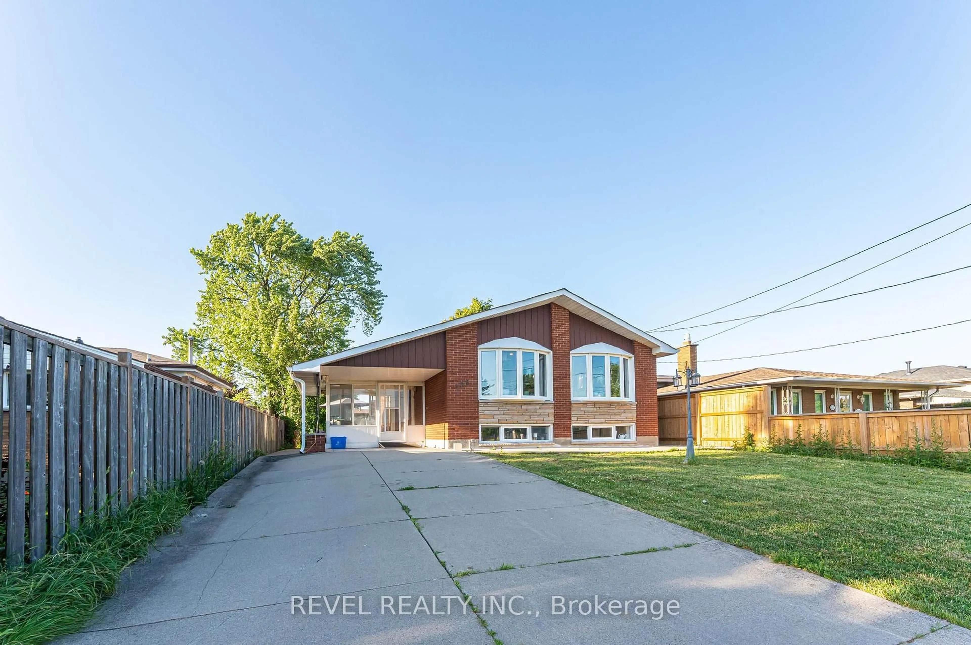 Home with brick exterior material, street for 198 Berko Ave, Hamilton Ontario L8V 2R5