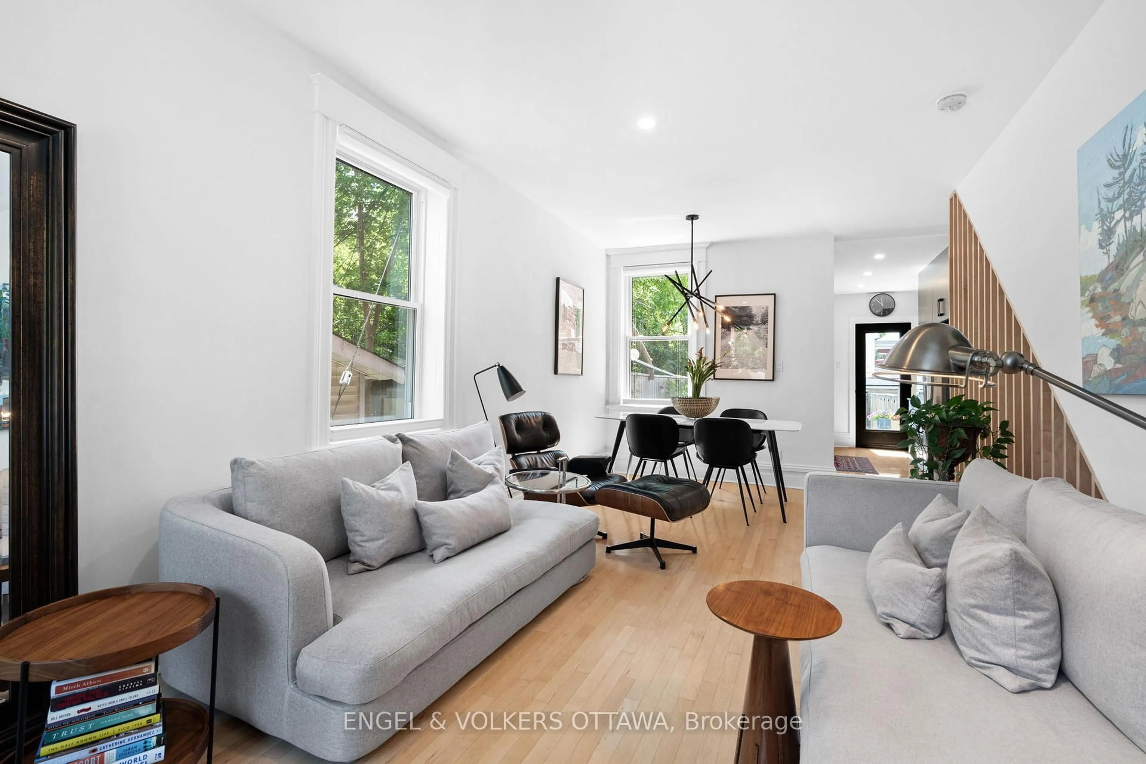Living room with furniture, unknown for 244 Flora St, Ottawa Ontario K1R 5R9