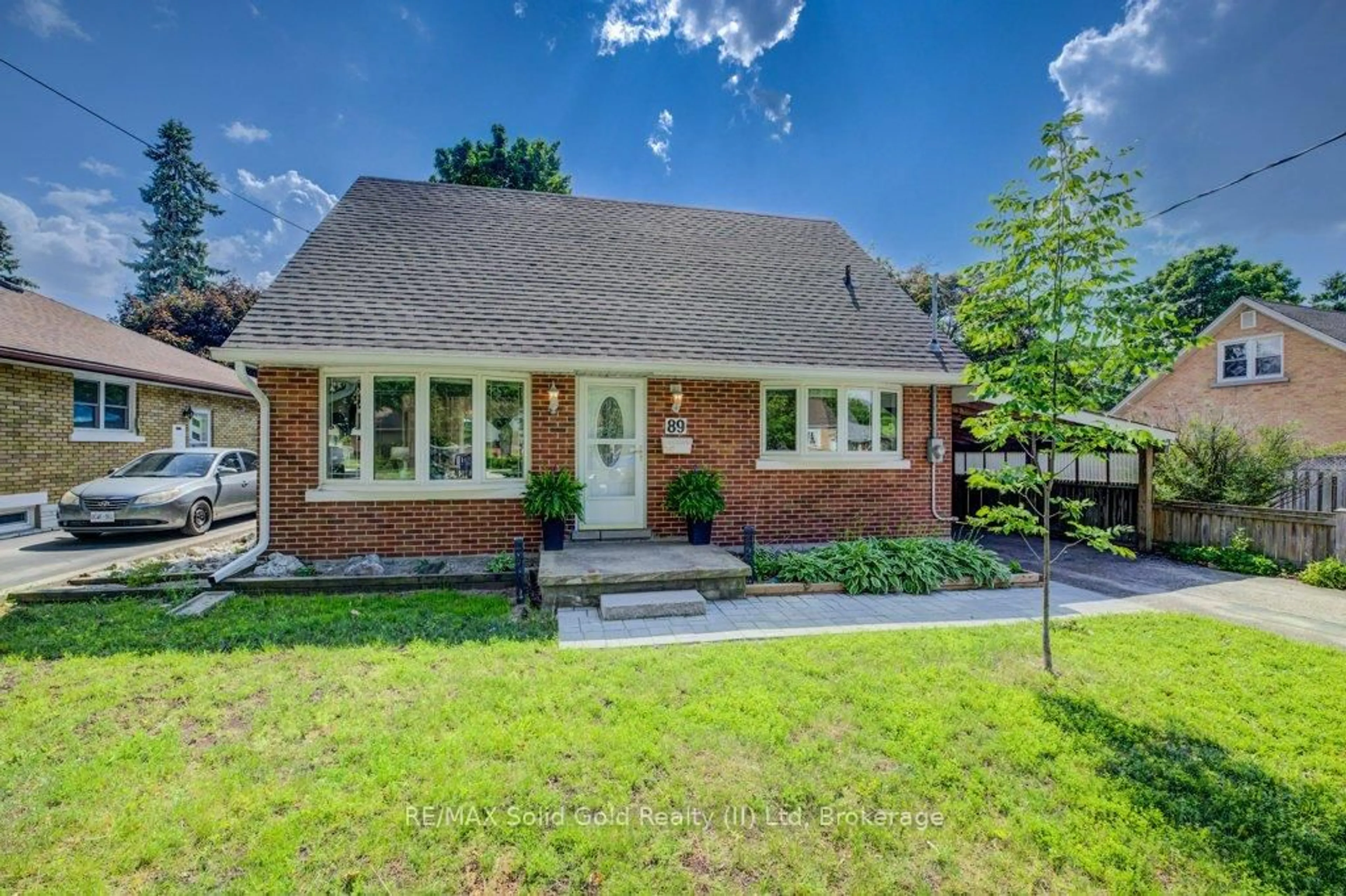 Home with brick exterior material, street for 89 Roxborough Ave, Kitchener Ontario N2M 1P6