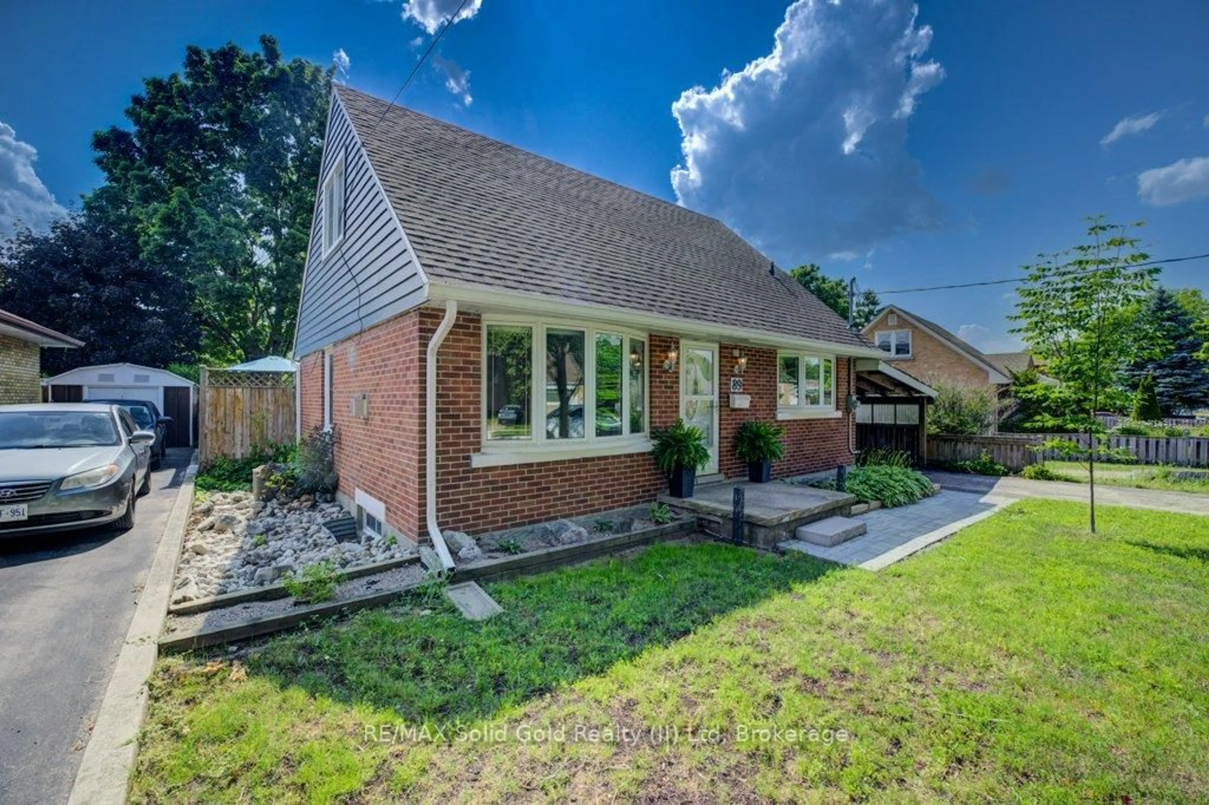 Home with brick exterior material, street for 89 Roxborough Ave, Kitchener Ontario N2M 1P6
