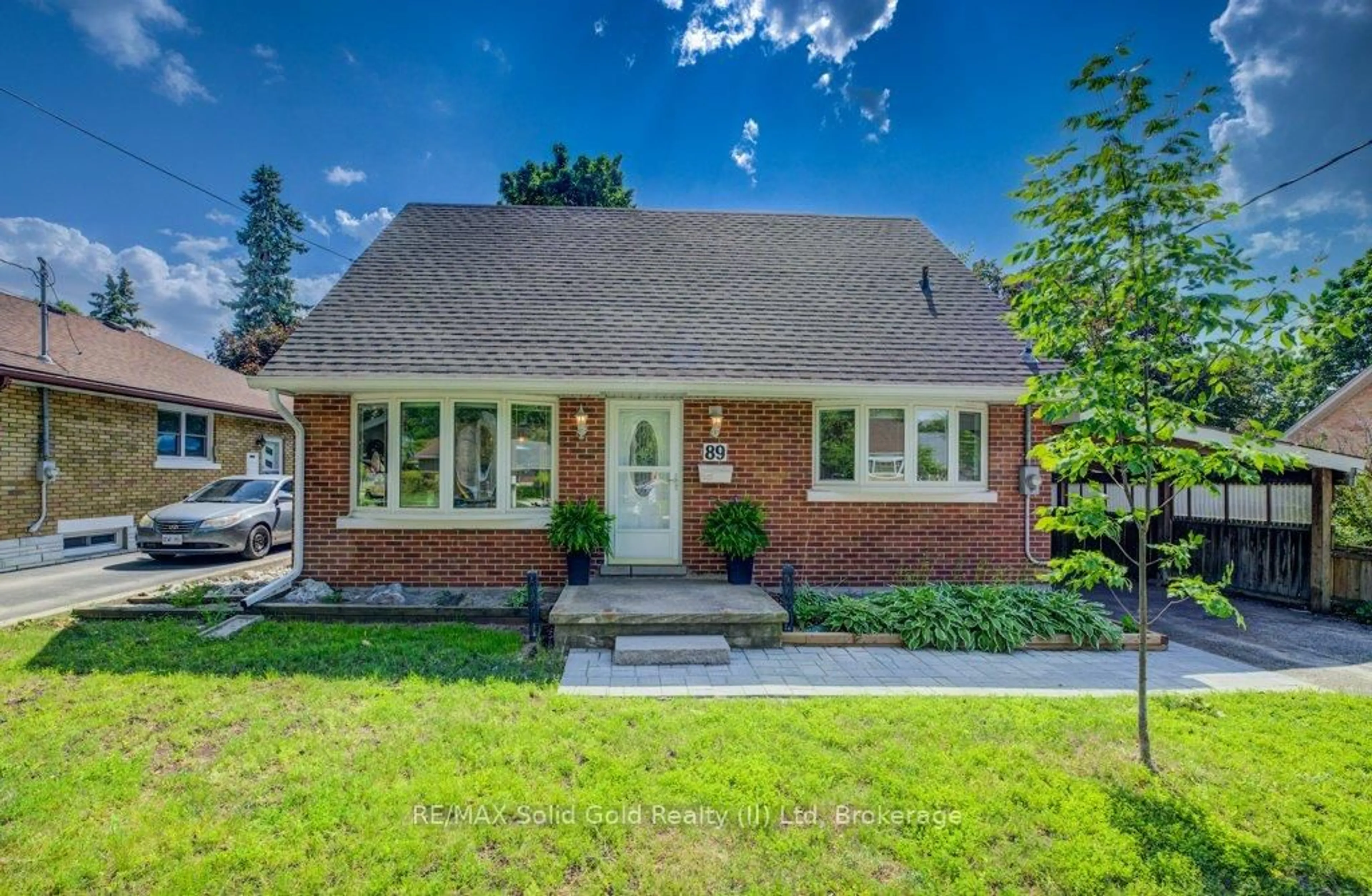 Home with brick exterior material, street for 89 Roxborough Ave, Kitchener Ontario N2M 1P6