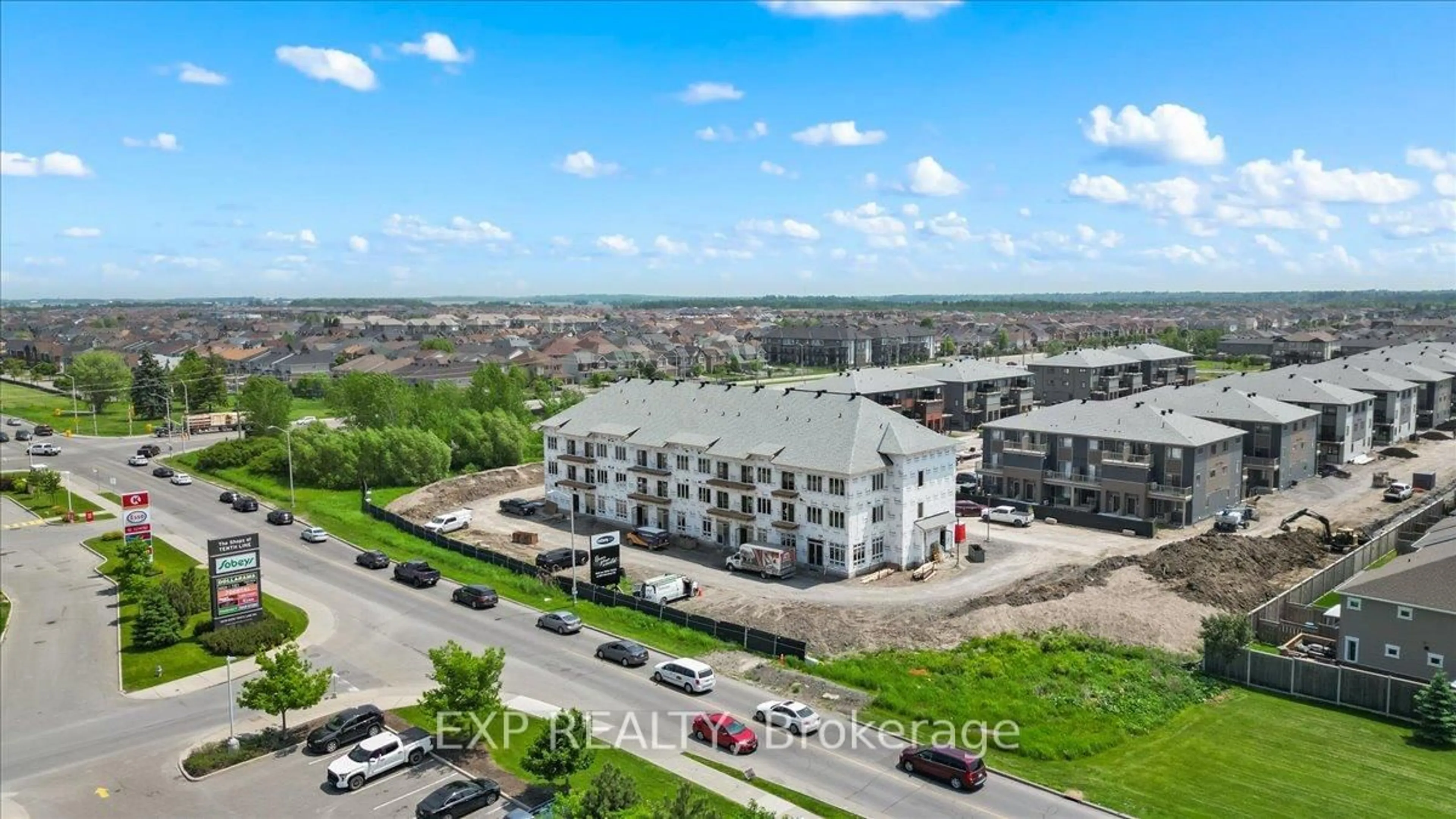 A pic from outside/outdoor area/front of a property/back of a property/a pic from drone, building for 2370 Tenth Line Rd #3205, Ottawa Ontario K4A 0M7