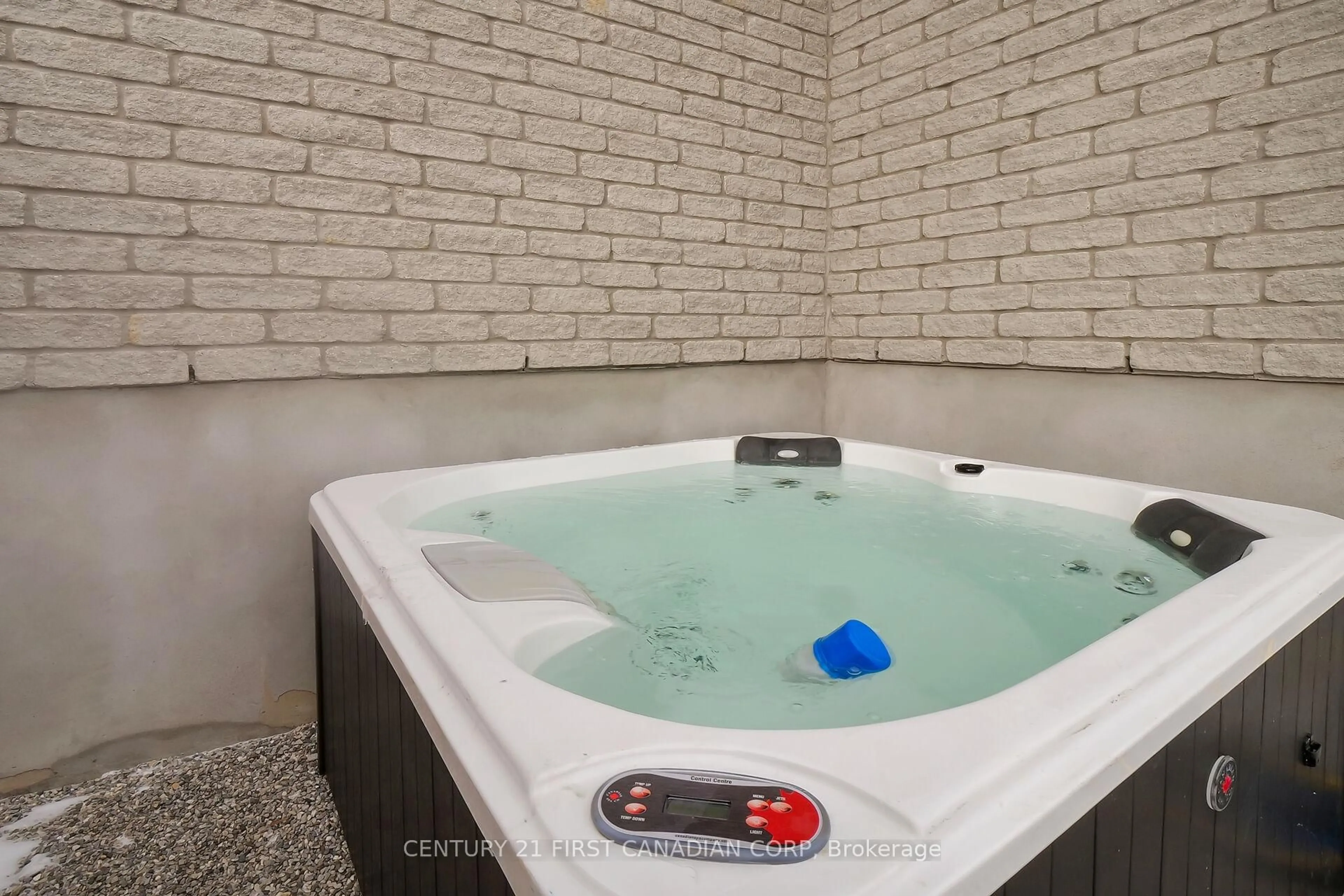 Contemporary bathroom, ceramic/tile floor for 226 Emery St, Central Elgin Ontario N5L 0A5