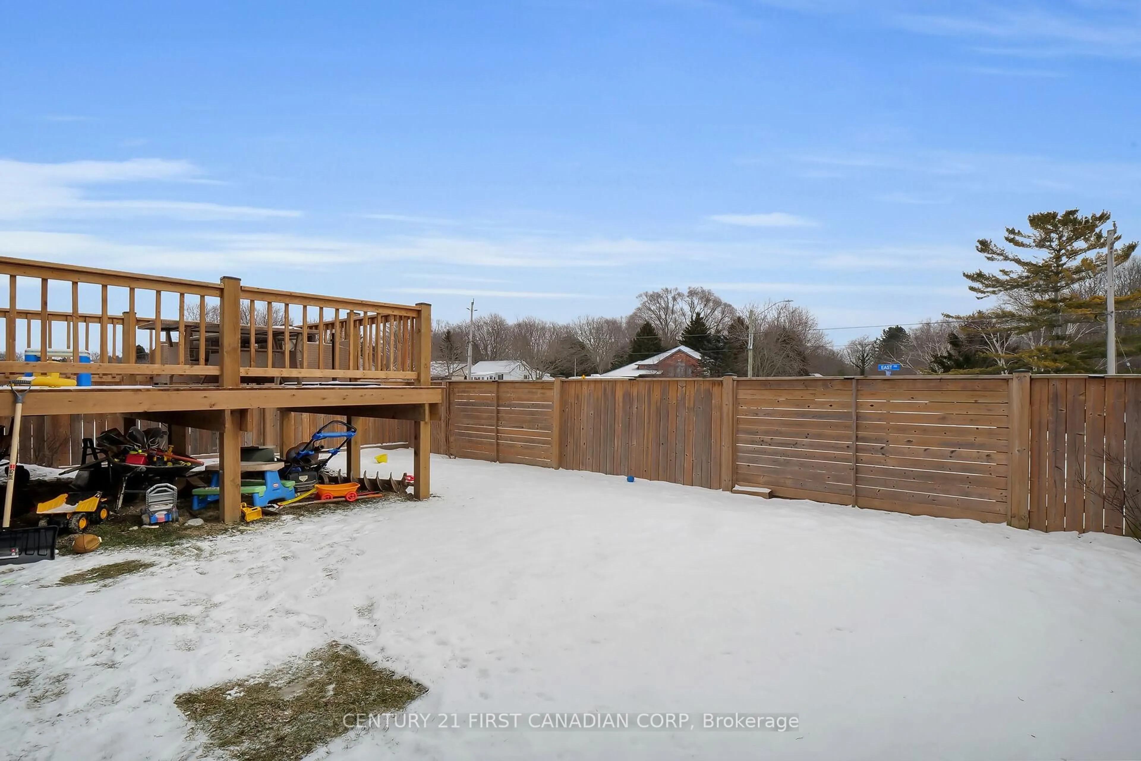 A pic from outside/outdoor area/front of a property/back of a property/a pic from drone, water/lake/river/ocean view for 226 Emery St, Central Elgin Ontario N5L 0A5