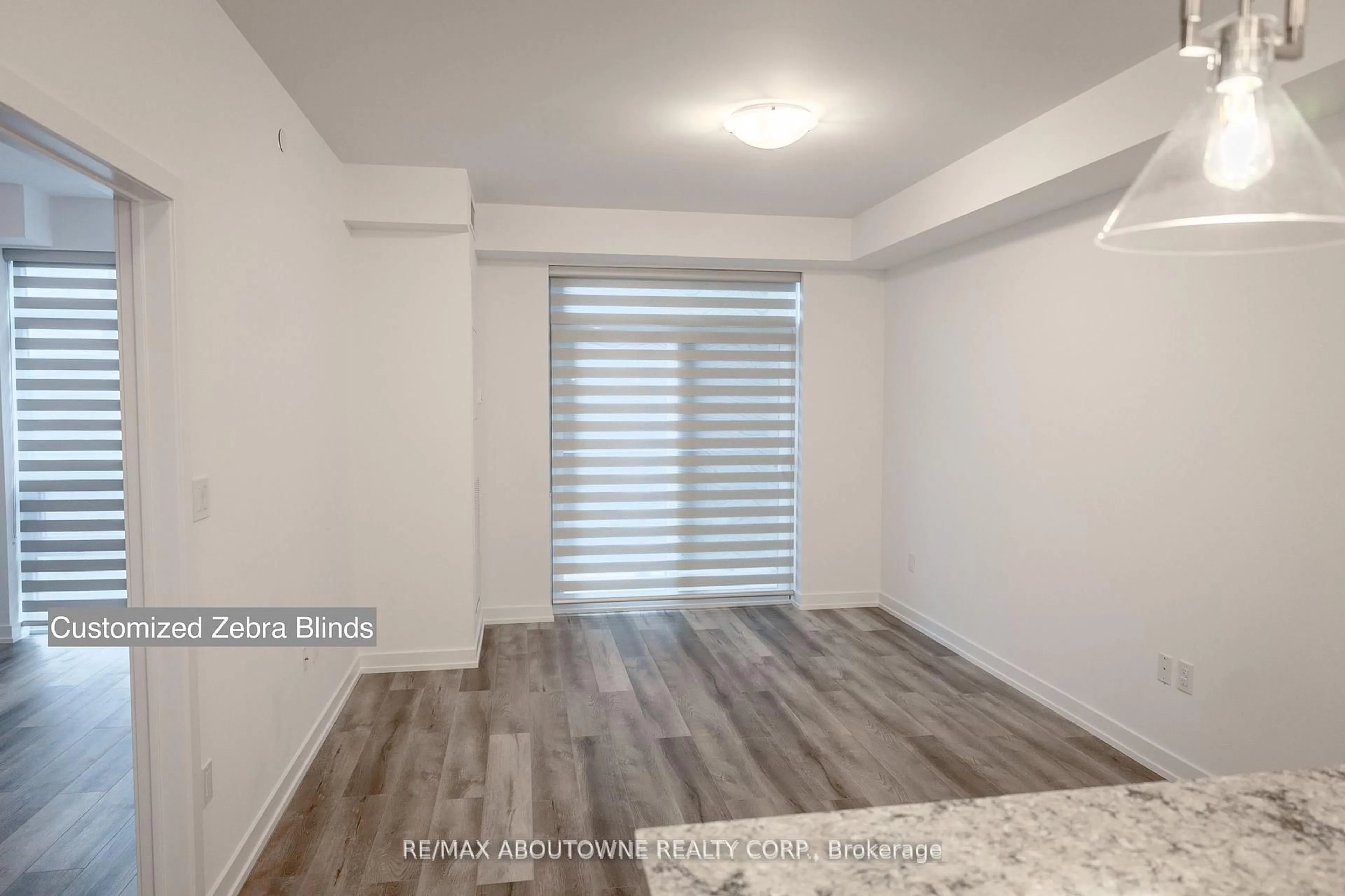 A pic of a room for 470 Dundas St #429, Hamilton Ontario L8B 2A6