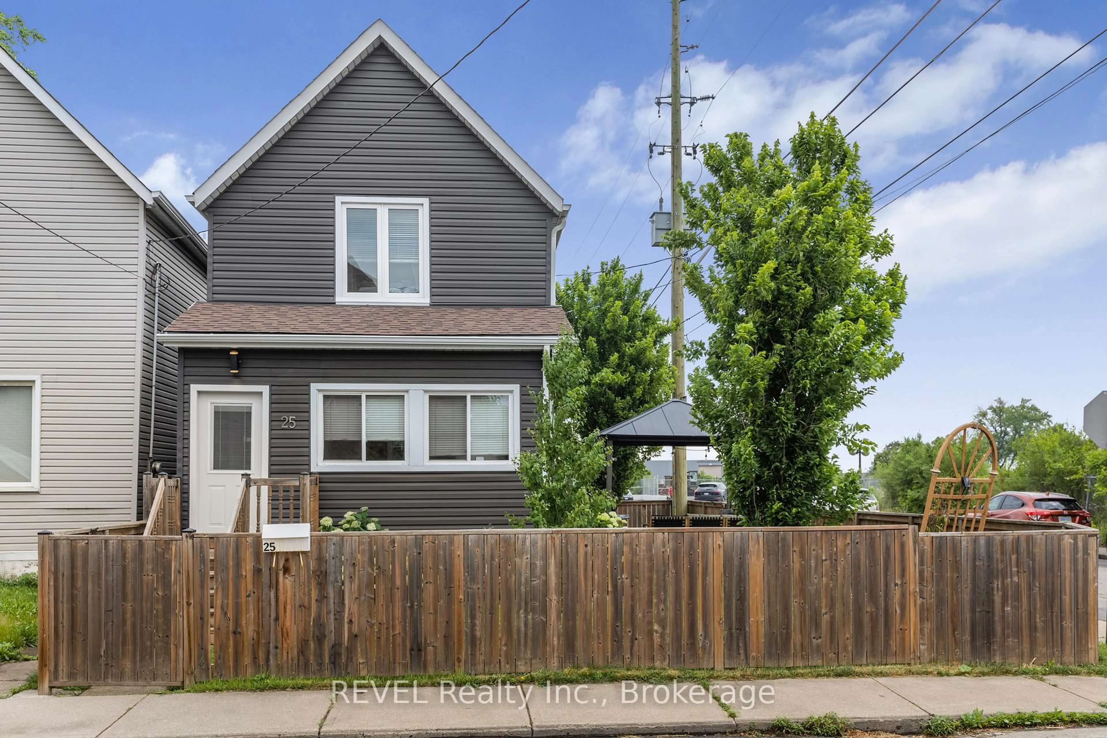 Unknown for 25 Land St, Hamilton Ontario L8L 4L1