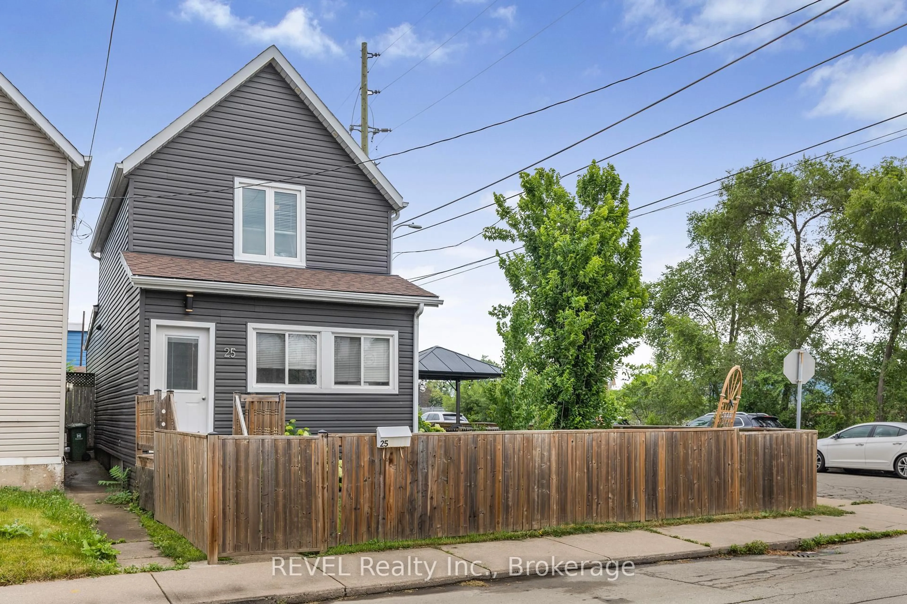 Unknown for 25 Land St, Hamilton Ontario L8L 4L1