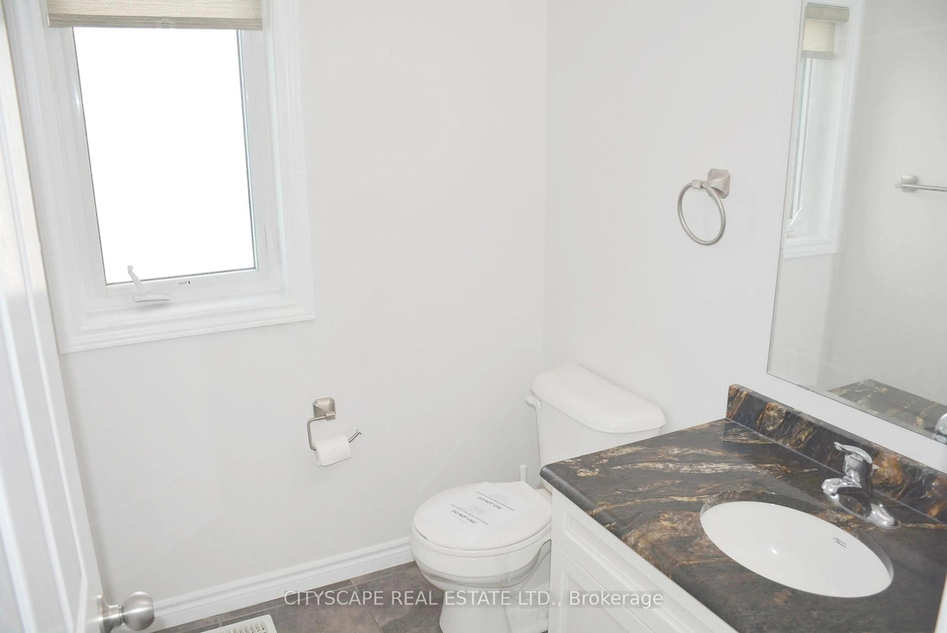 Standard bathroom, unknown for 197 Woodway Tr, Norfolk Ontario N3Y 0B8
