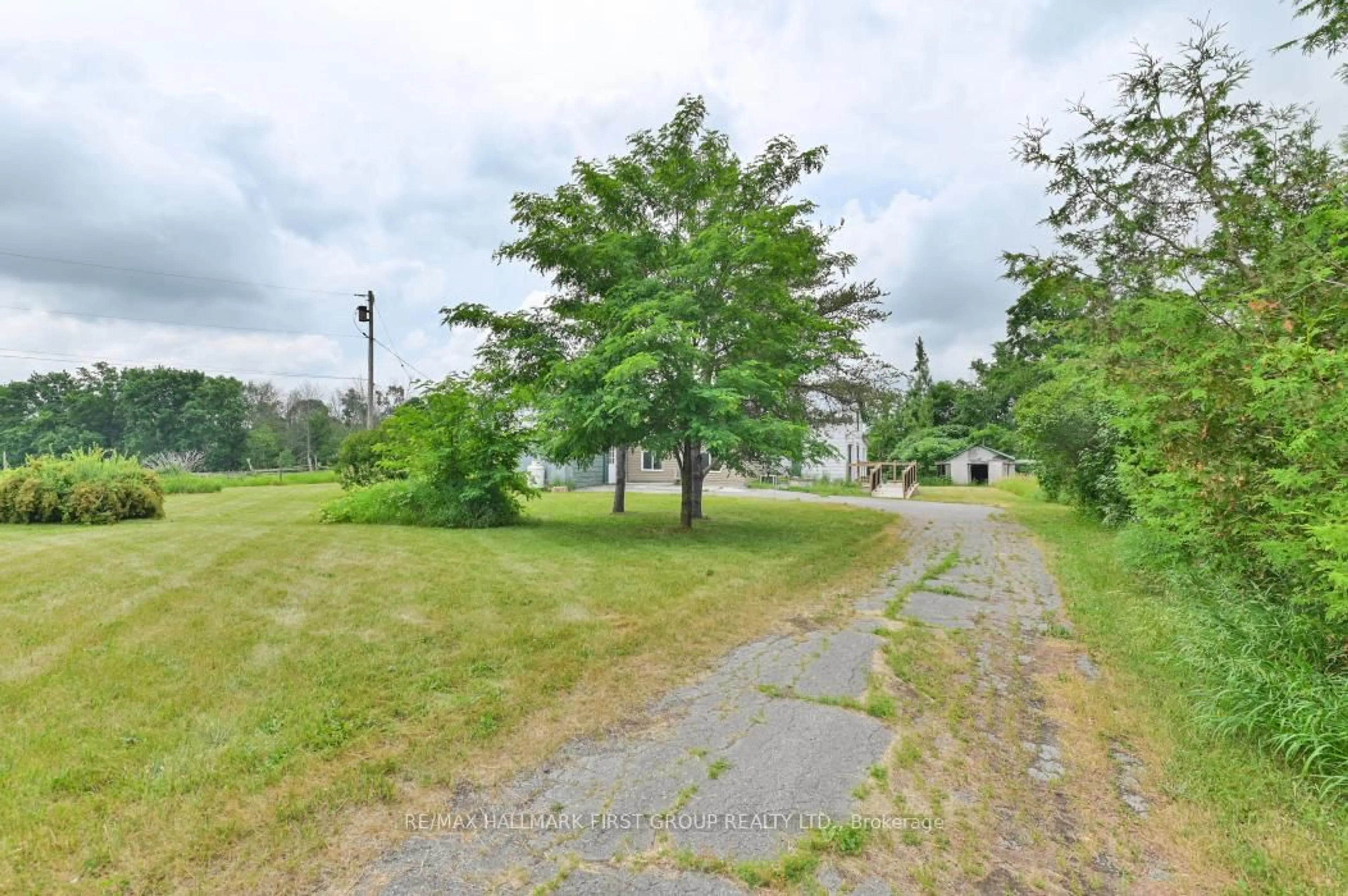 A pic from outside/outdoor area/front of a property/back of a property/a pic from drone, unknown for 1574A Moira Rd, Belleville Ontario K0K 2Y0