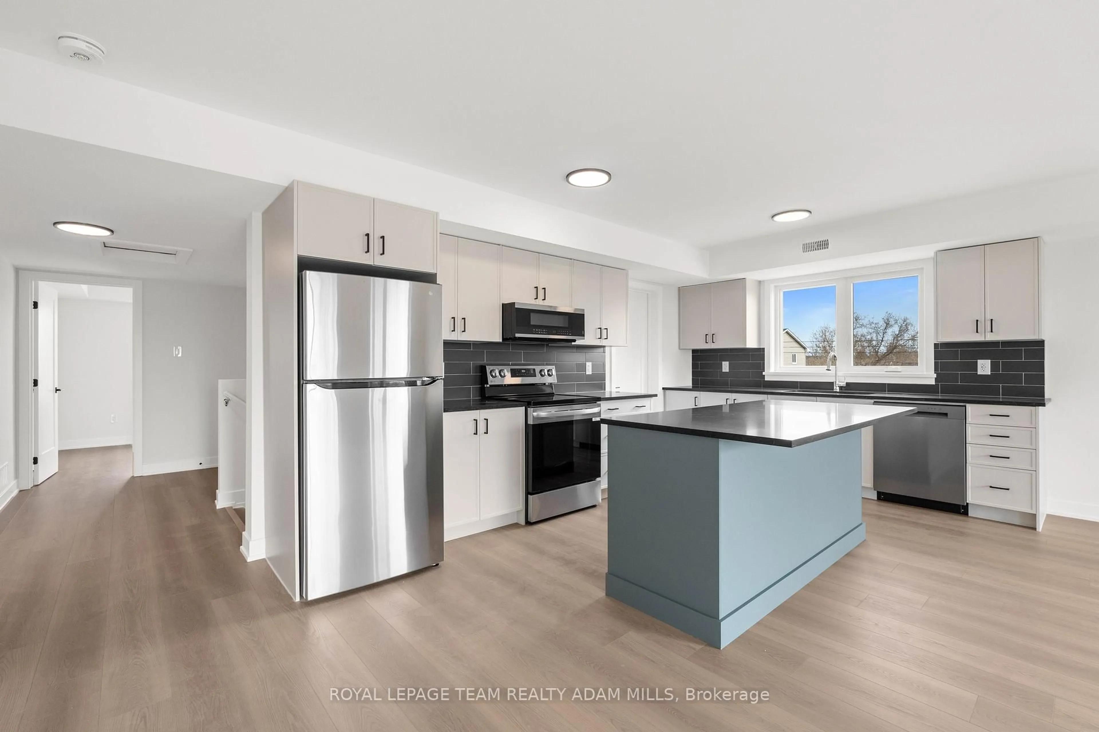 Open concept kitchen, unknown for 201-203 Teskey St, Almonte Ontario K0A 1A0
