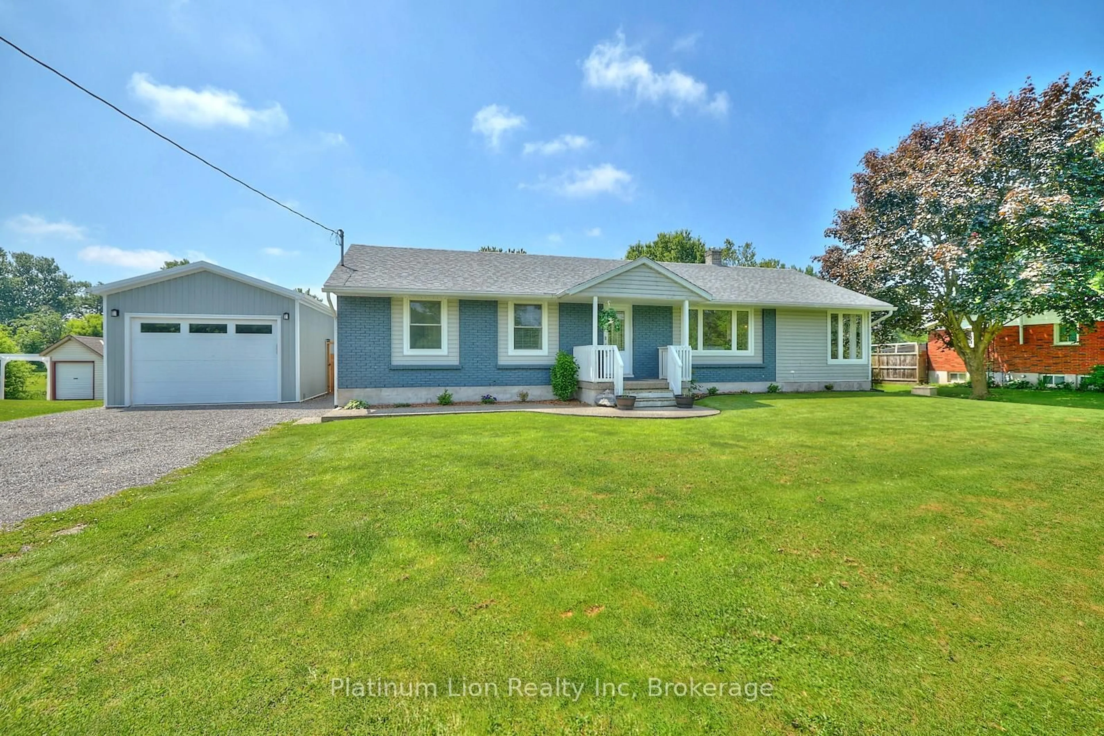 A pic from outside/outdoor area/front of a property/back of a property/a pic from drone, street for 31953 Church St, Wainfleet Ontario L0S 1V0