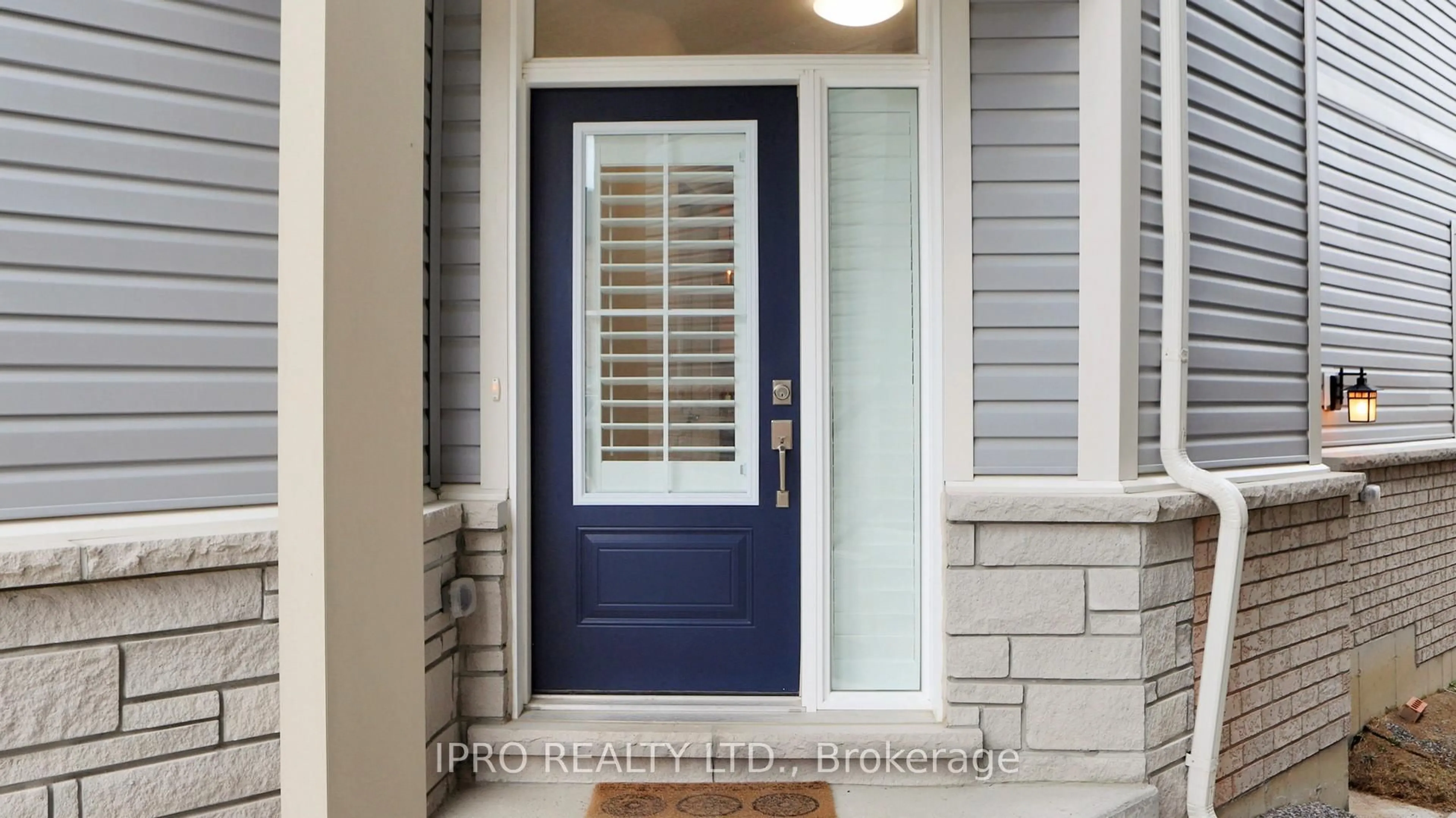 Indoor entryway for 949 Bamford Terr, Peterborough North Ontario K9K 0H1