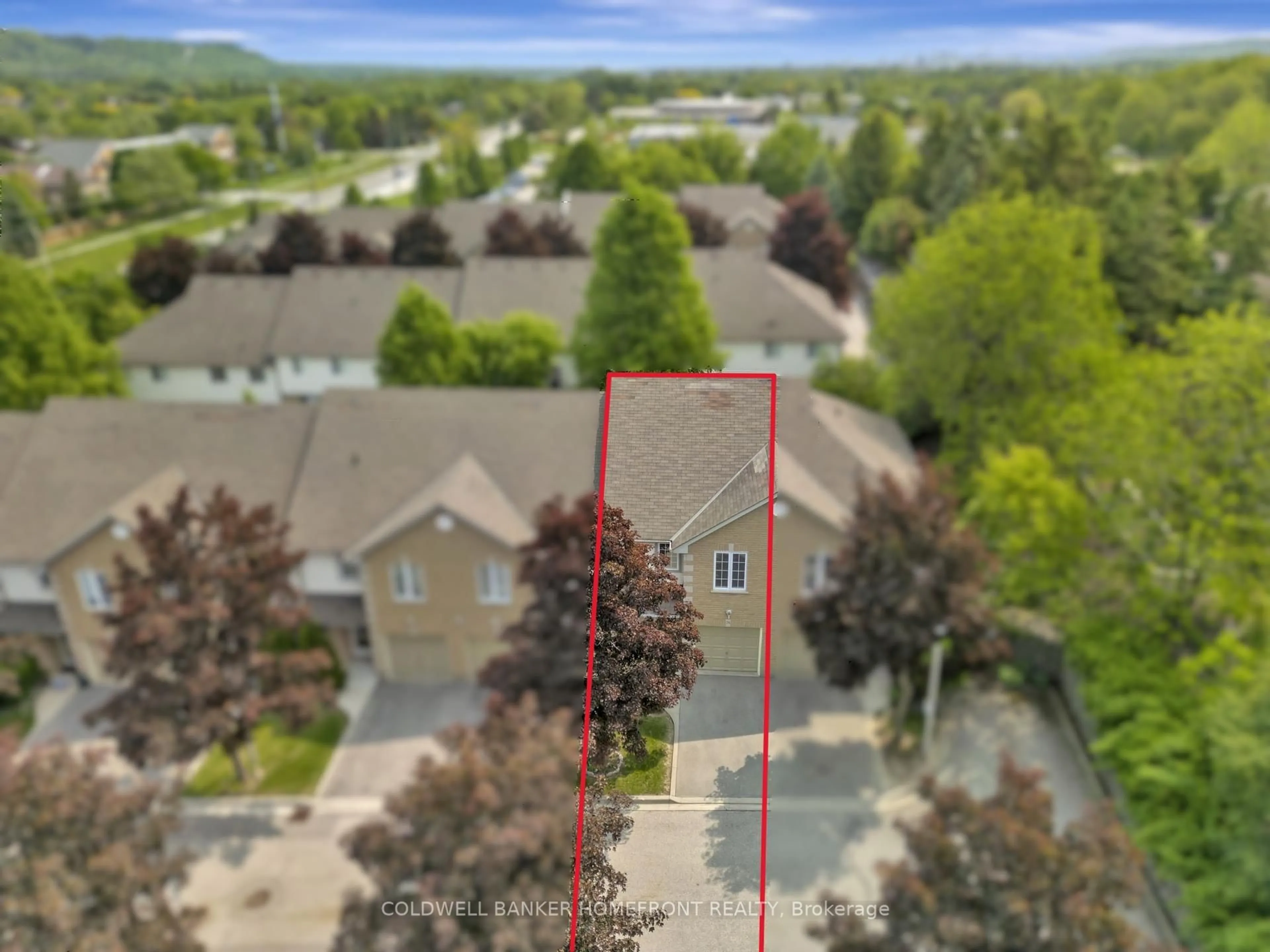 A pic from outside/outdoor area/front of a property/back of a property/a pic from drone, city buildings view from balcony for 31 Moss Blvd #26, Hamilton Ontario L9H 7A6