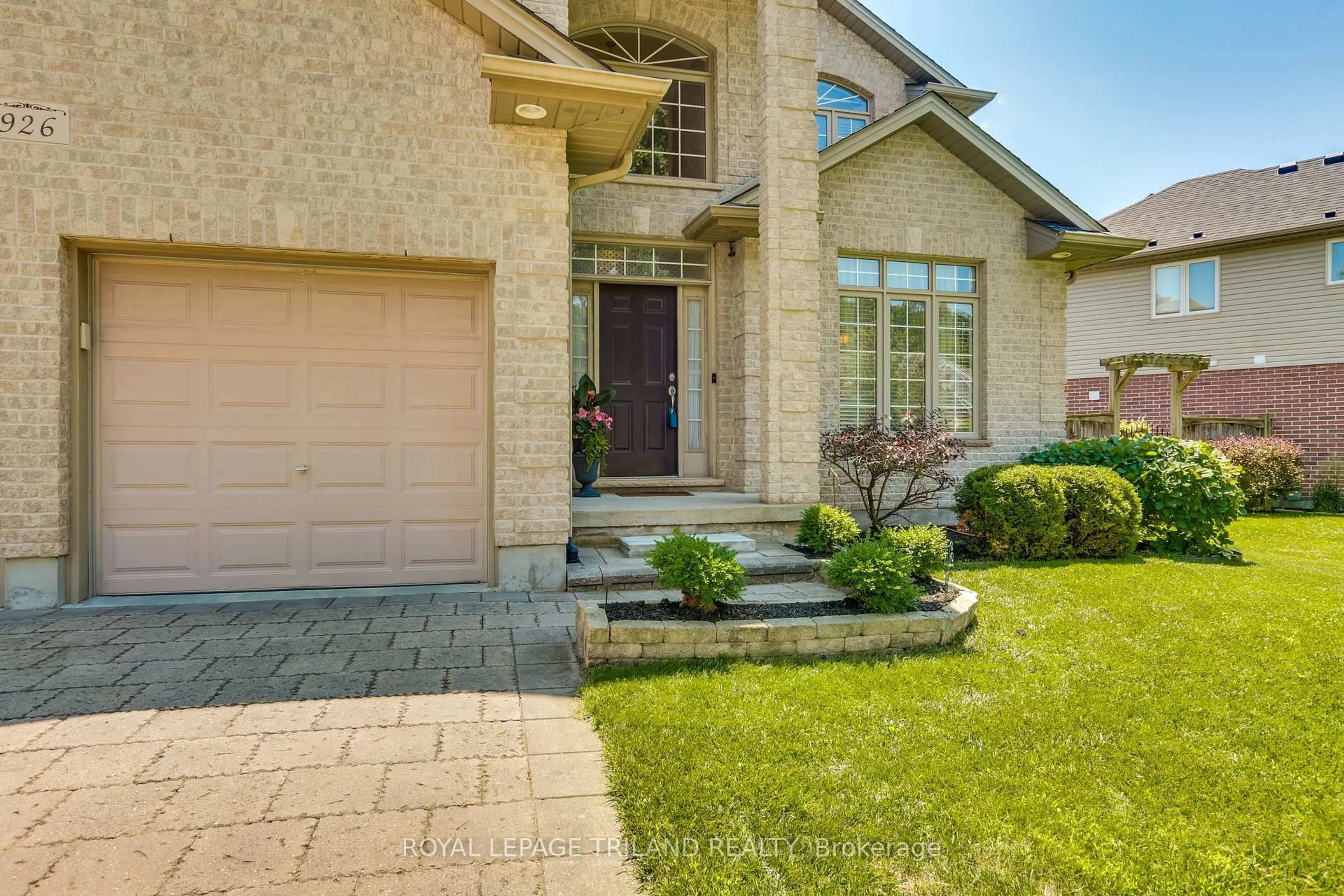 Home with brick exterior material, street for 926 Gabor St, London South Ontario N6K 4V6