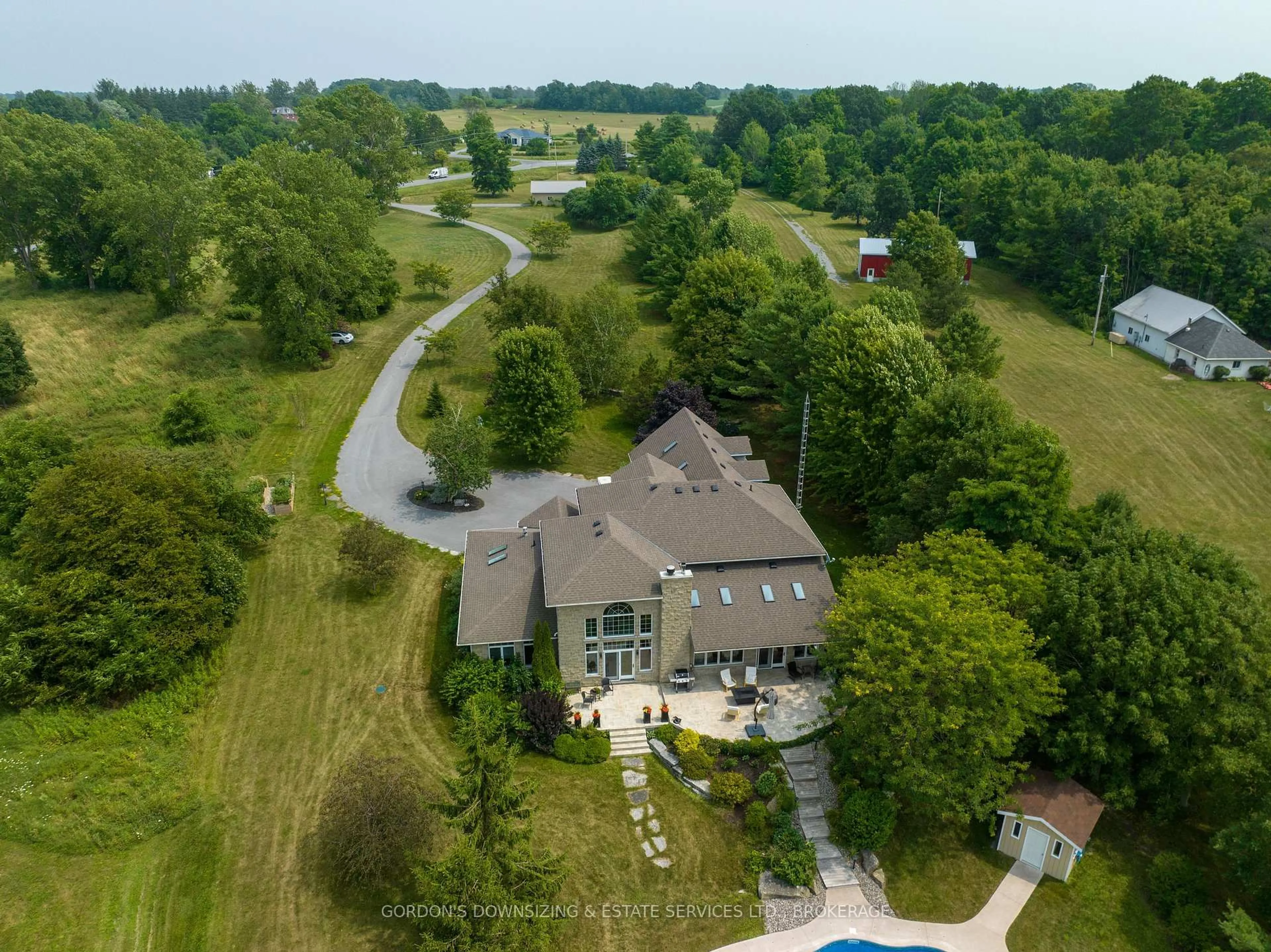 A pic from outside/outdoor area/front of a property/back of a property/a pic from drone, unknown for 44 Howe Island Dr, Gananoque Ontario K7G 2V6